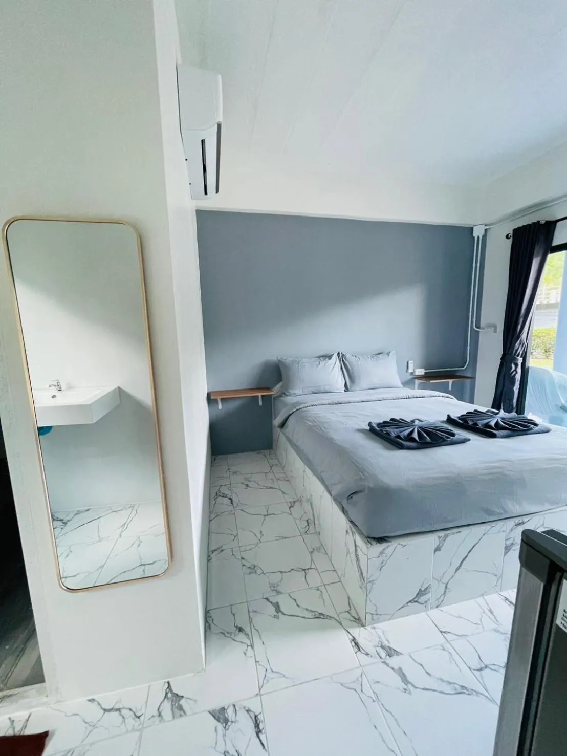 Bed in Smile Resort Koh Mook