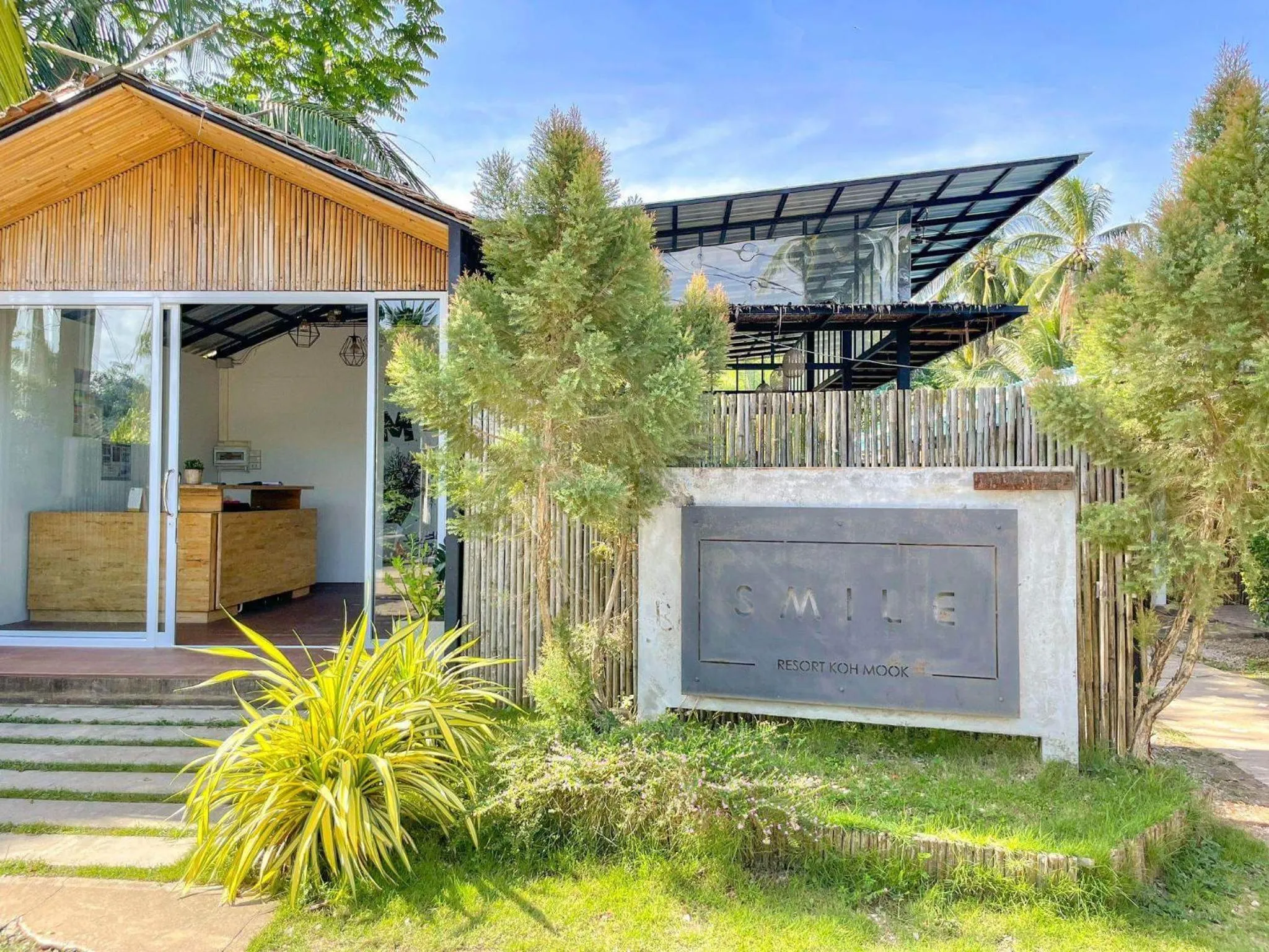 Smile Resort Koh Mook