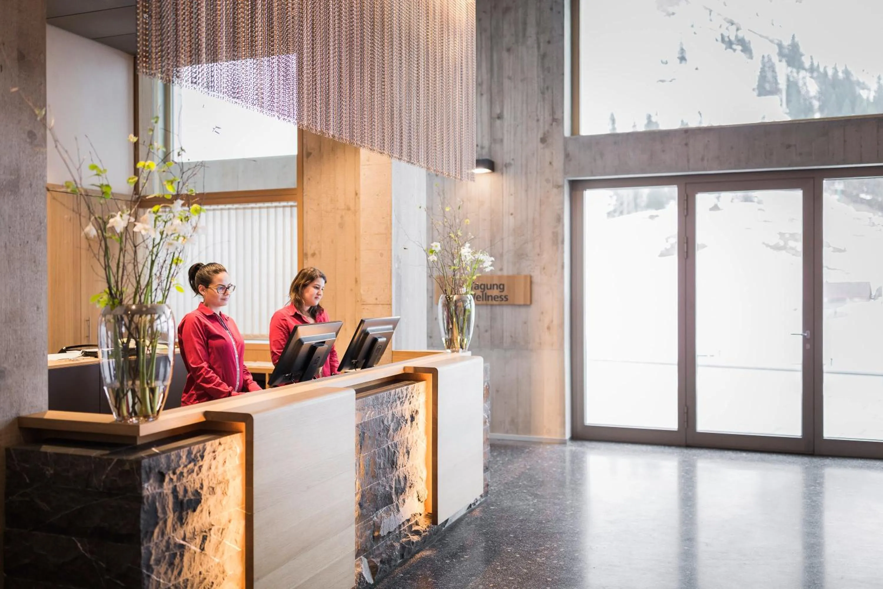 Lobby or reception in Säntis - das Hotel