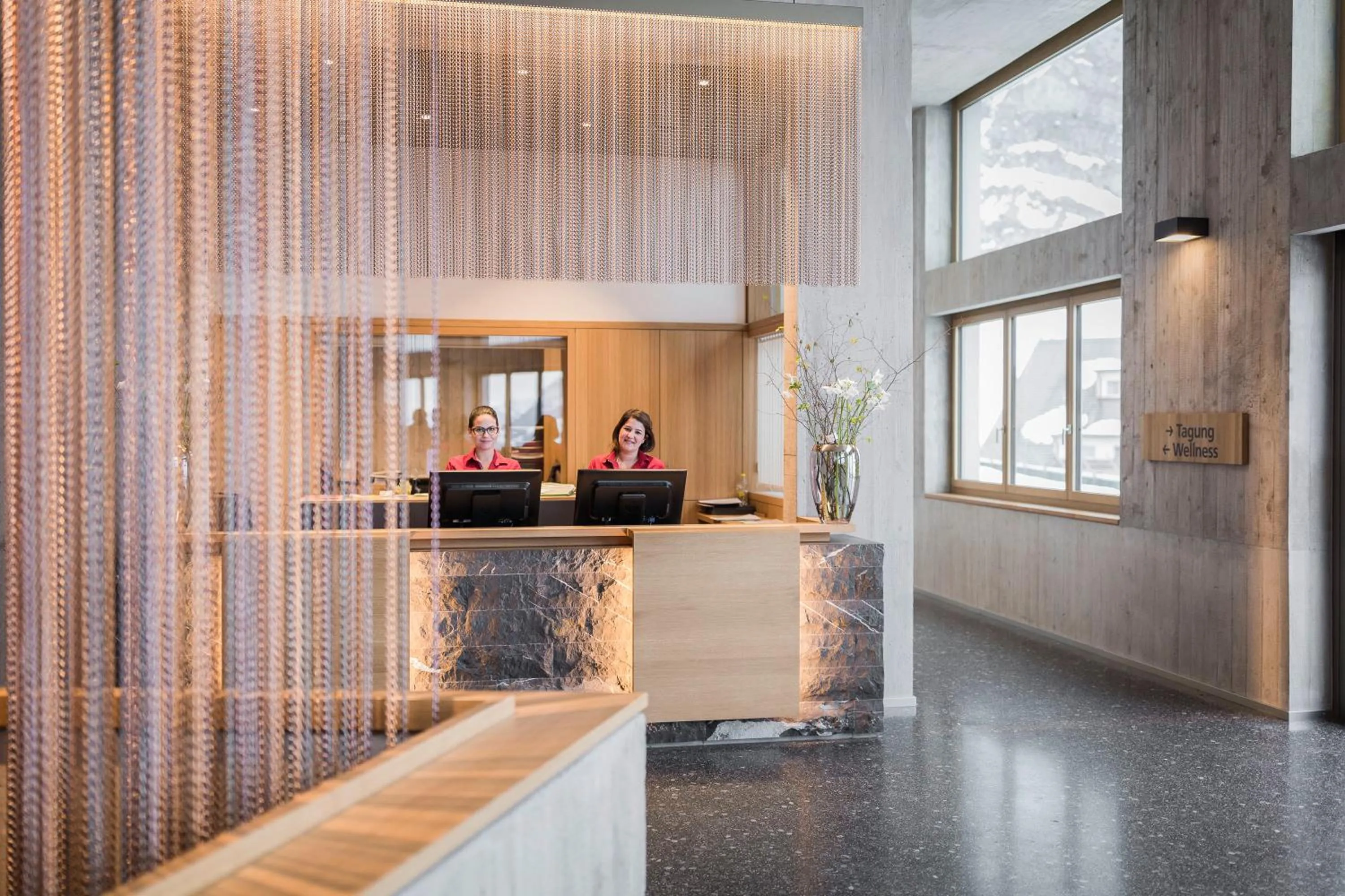 Lobby or reception in Säntis - das Hotel