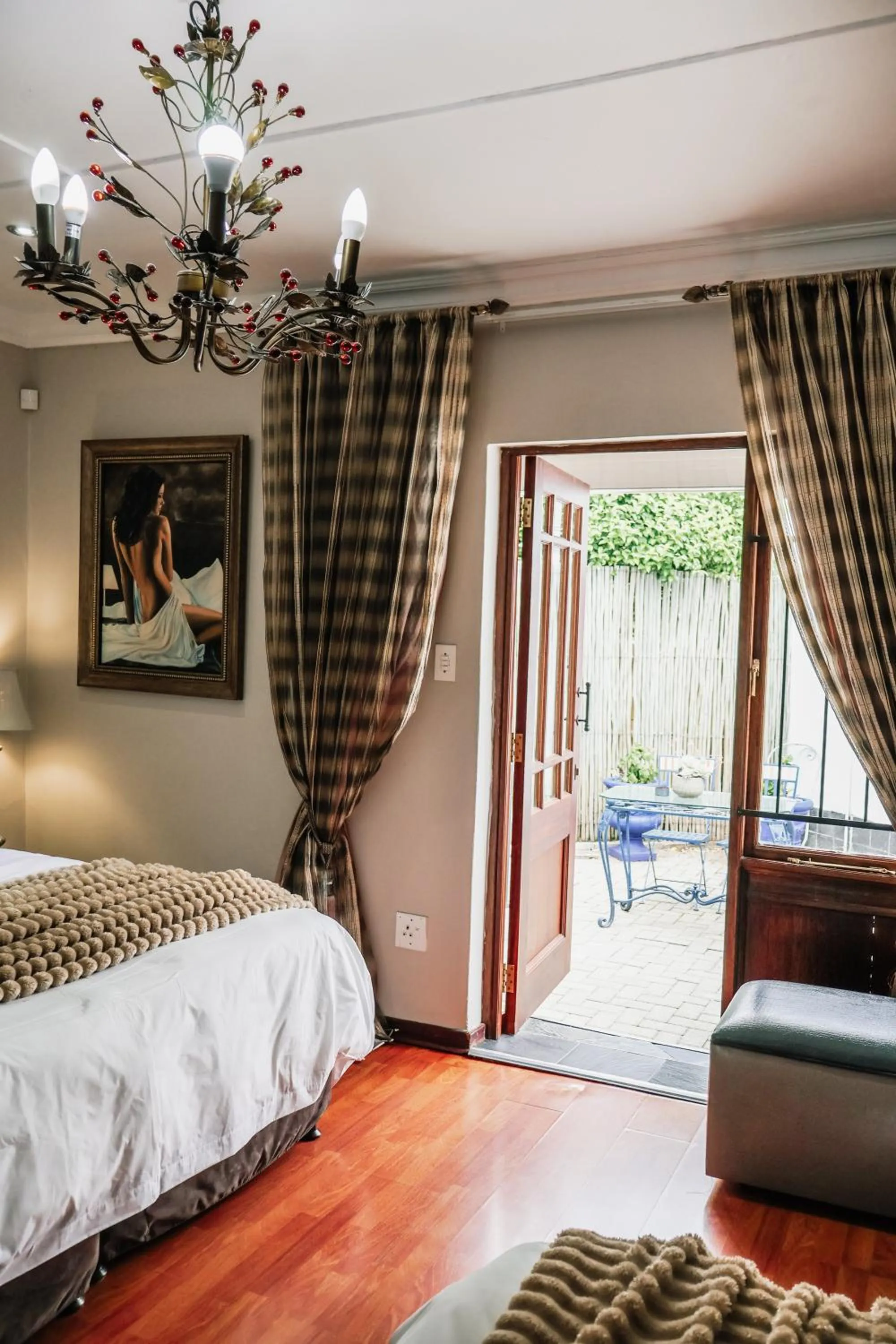 Bed in Lamon Guesthouse