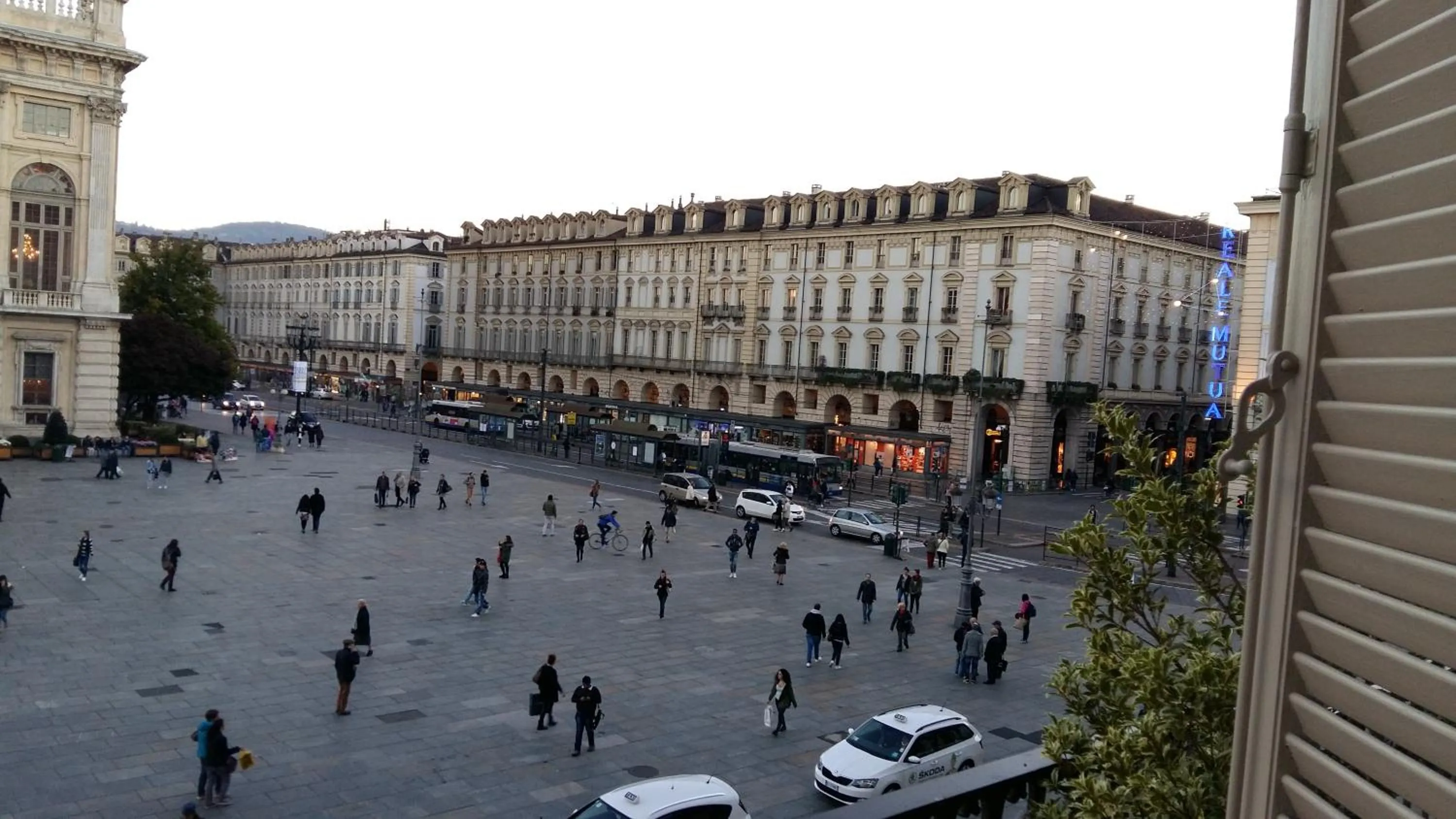 Neighbourhood in Piazza Castello Suite