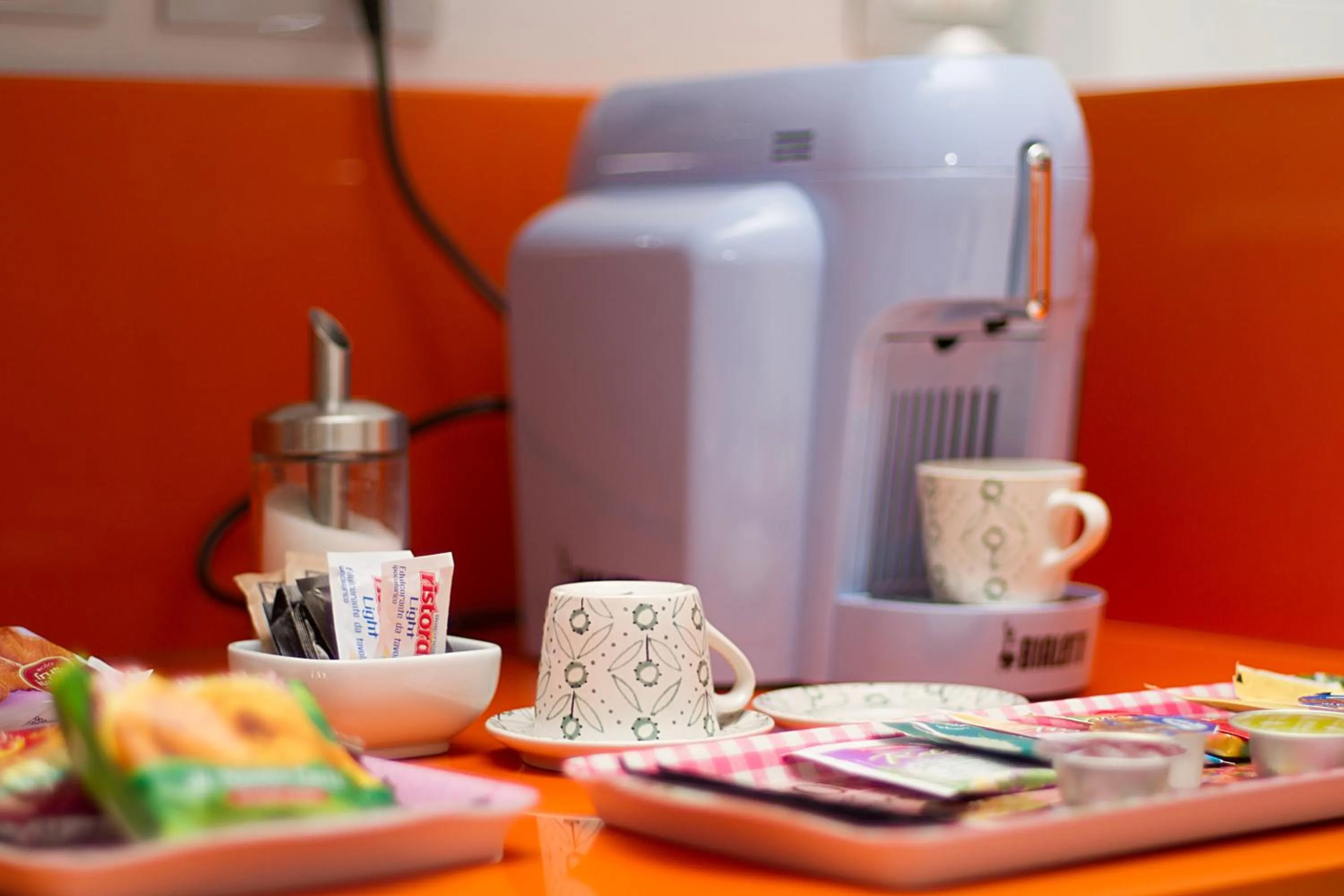 Coffee/tea facilities in Piazza Castello Suite