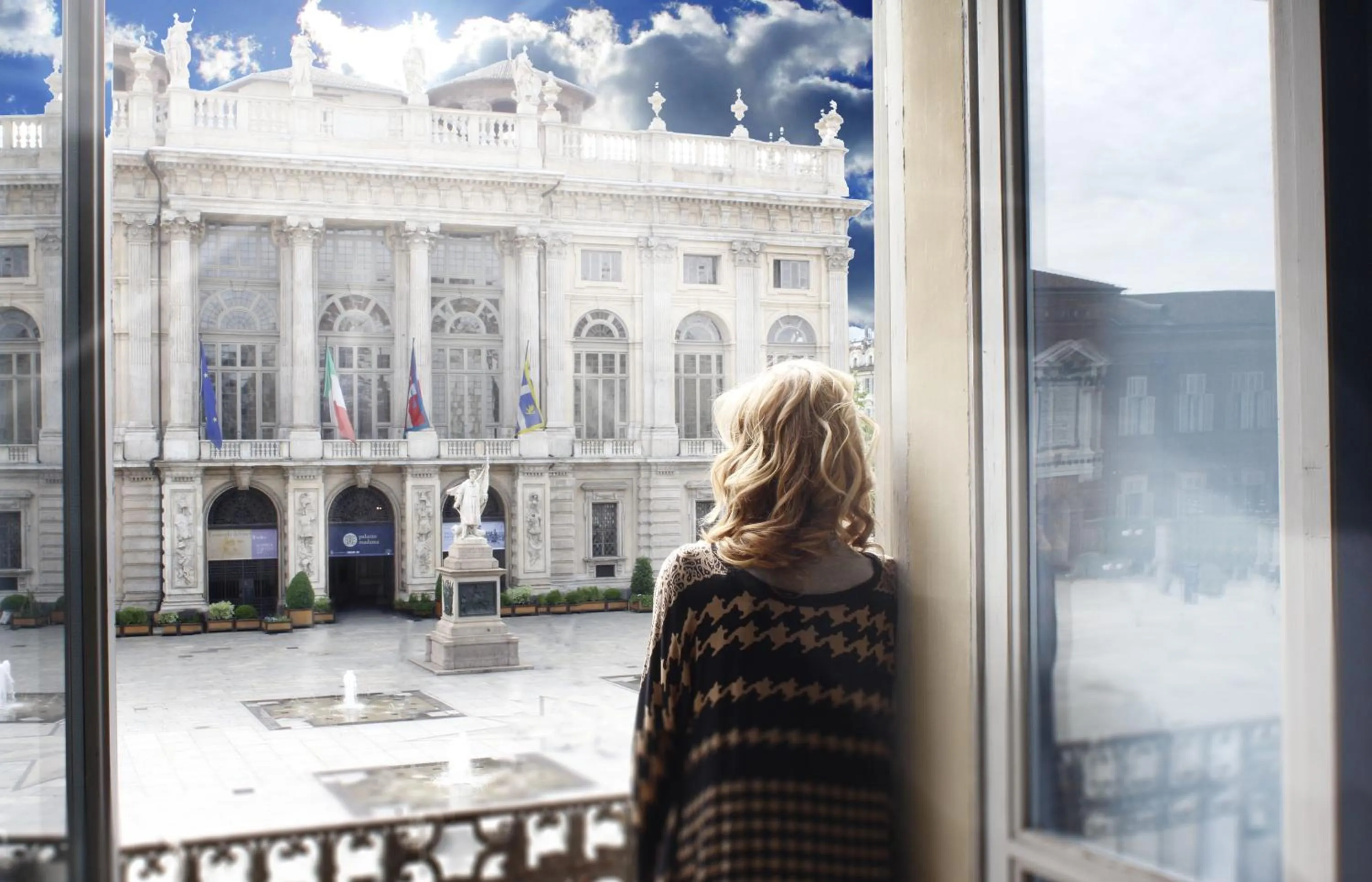 Day in Piazza Castello Suite