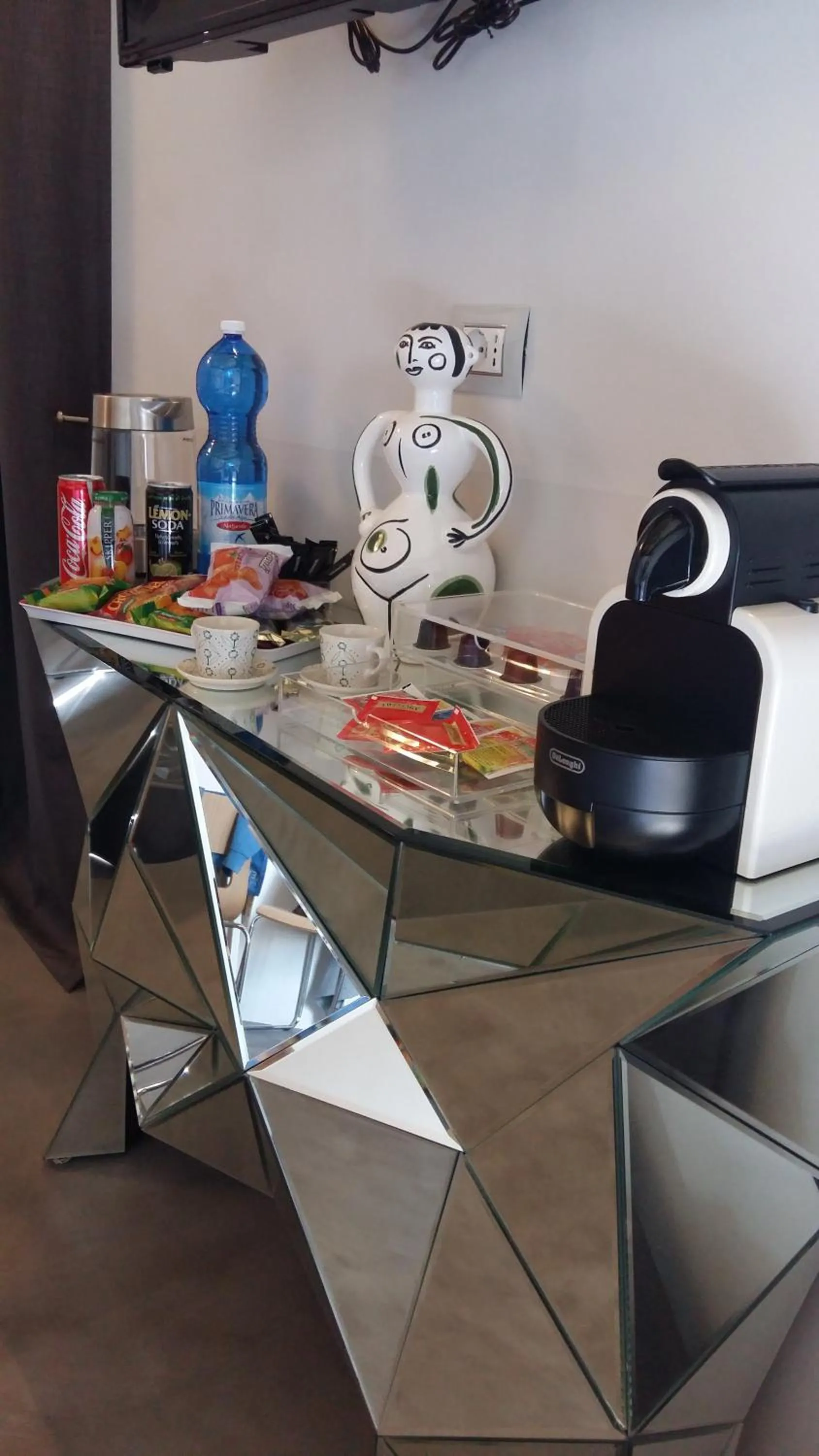 Coffee/tea facilities in Piazza Castello Suite