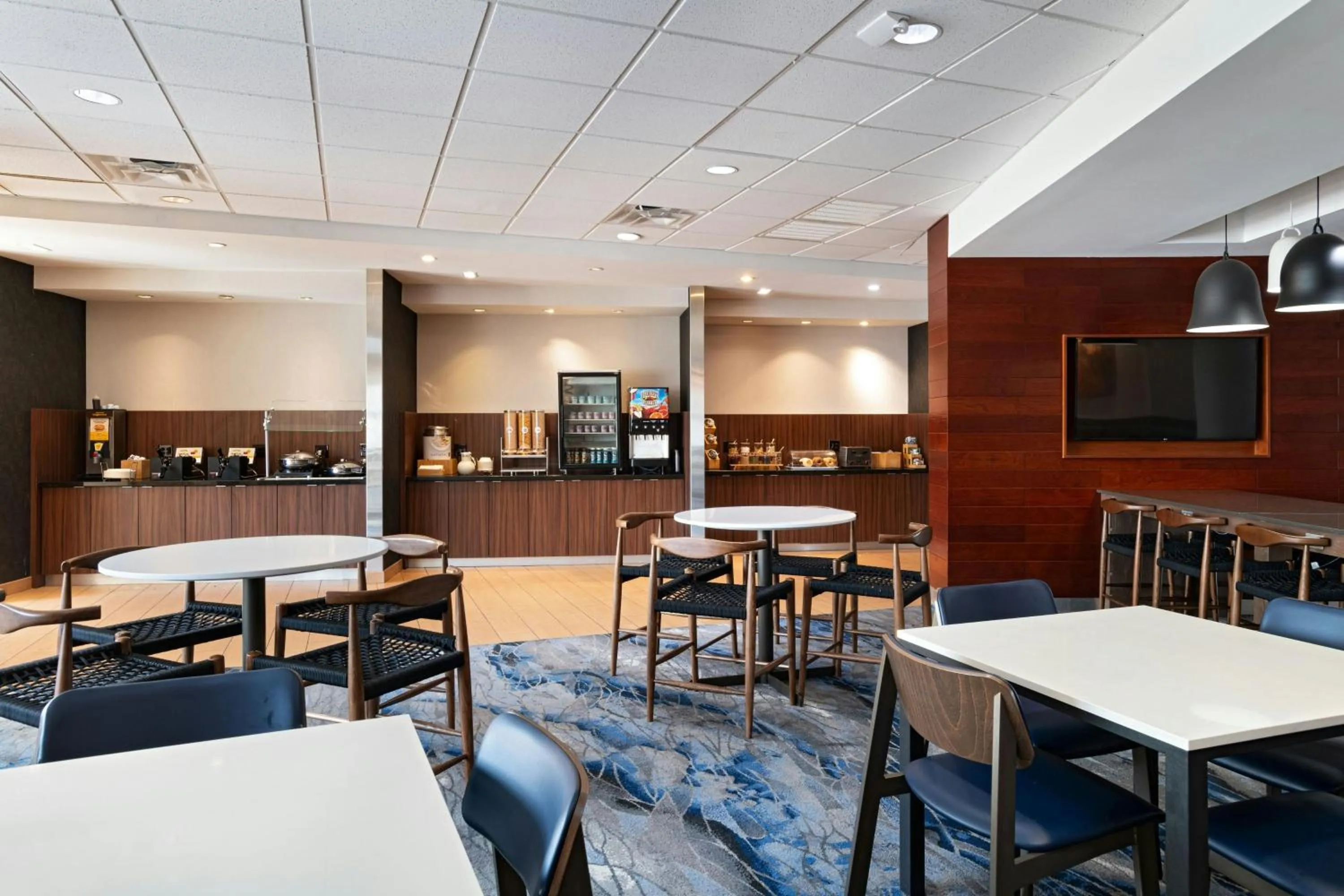 Breakfast in Fairfield Inn & Suites by Marriott Austin San Marcos