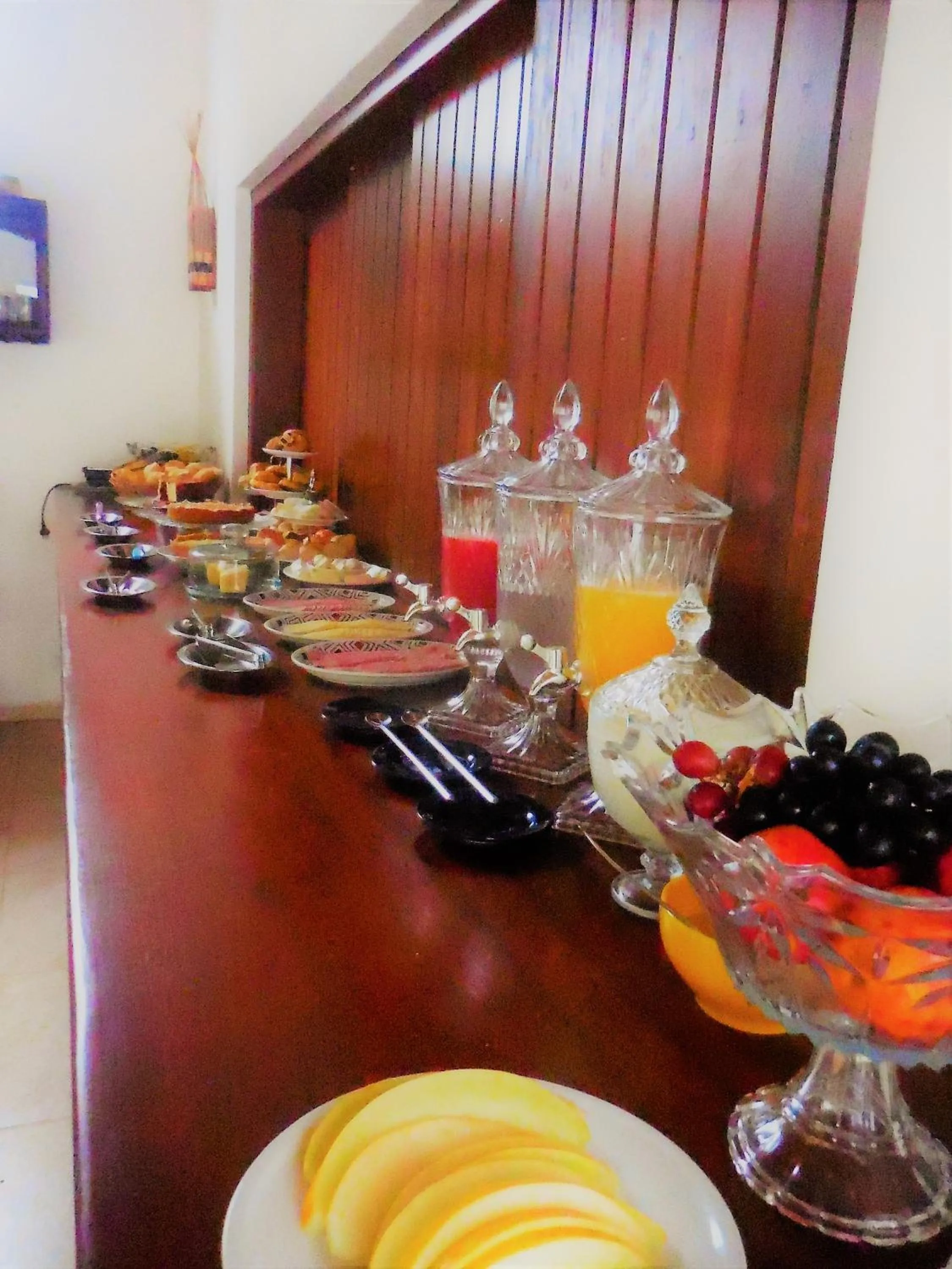 Buffet breakfast in Pousada Pandoro