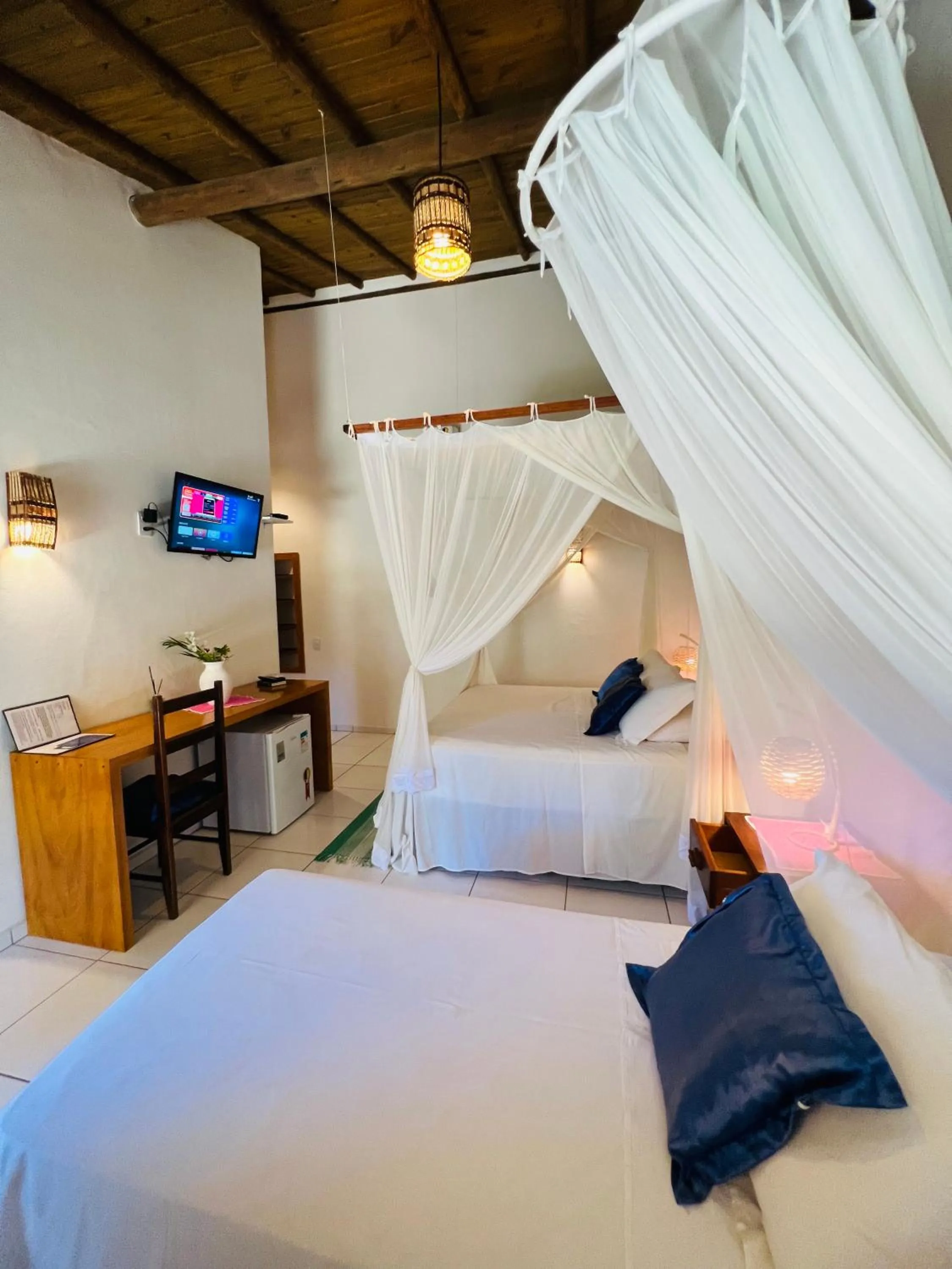 TV and multimedia, Bed in Pousada Pandoro