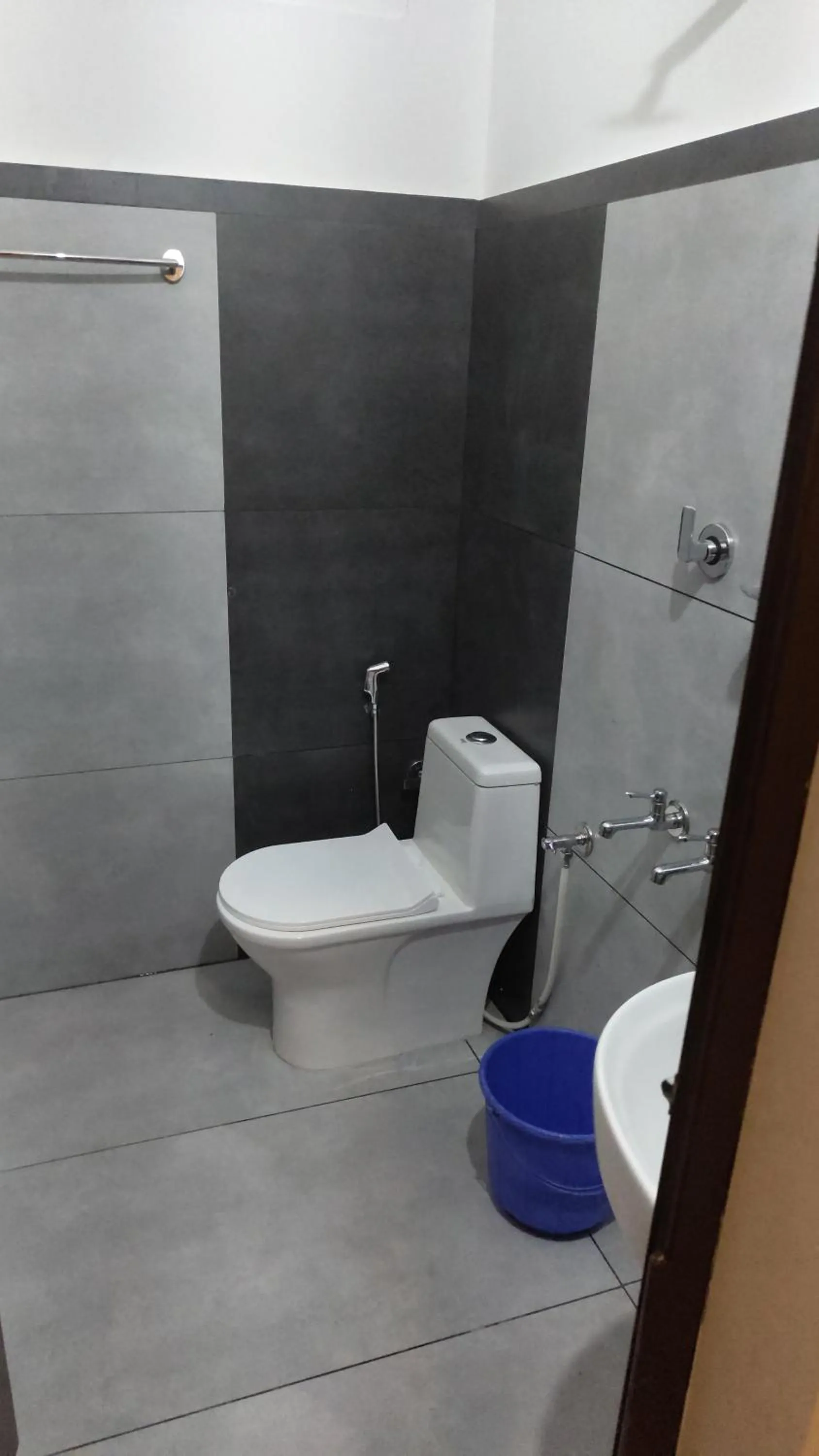 Toilet in Shalimar Residency