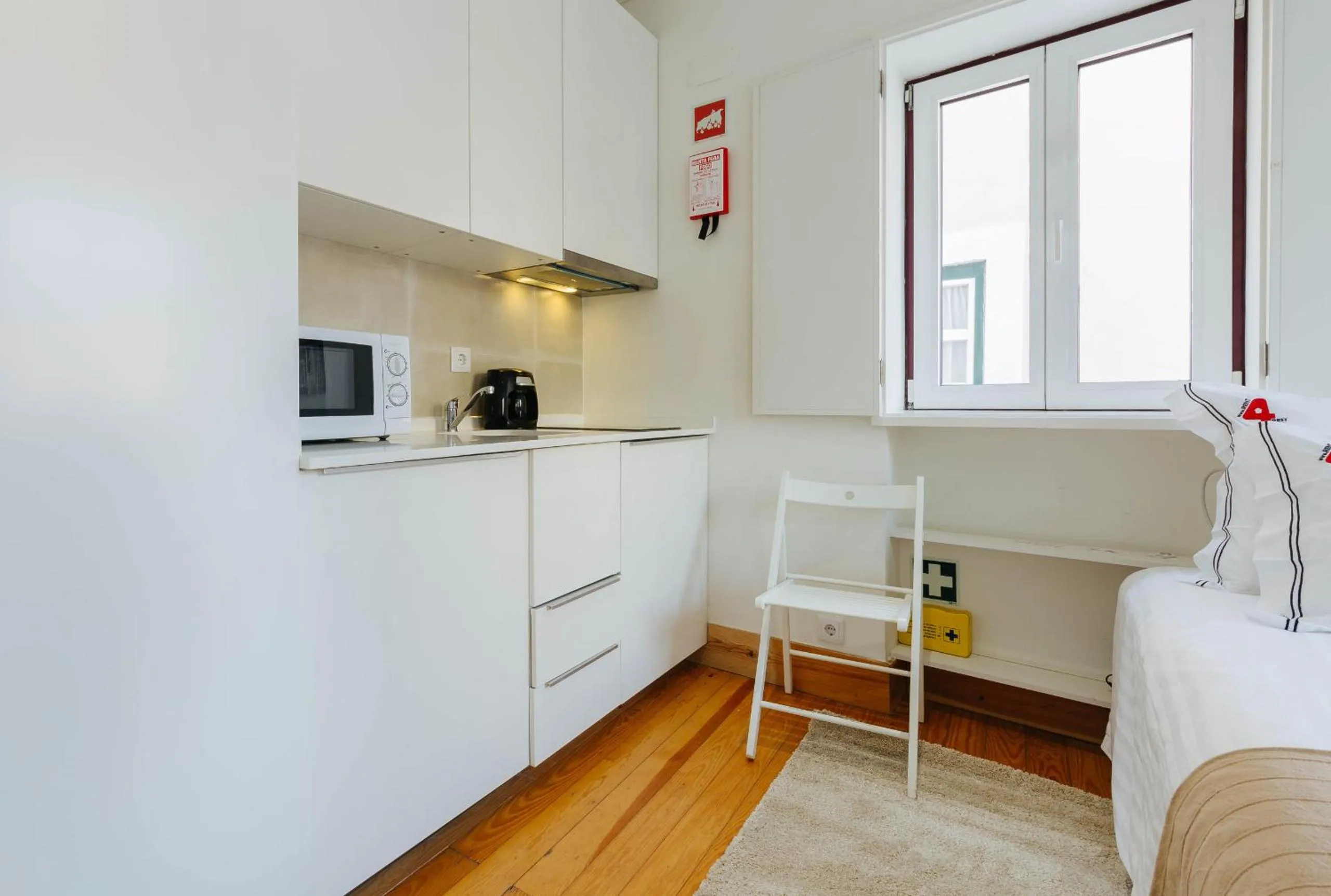 Kitchen or kitchenette in RENT4REST LISBON DOWNTOWN TINY STUDIO Apartments