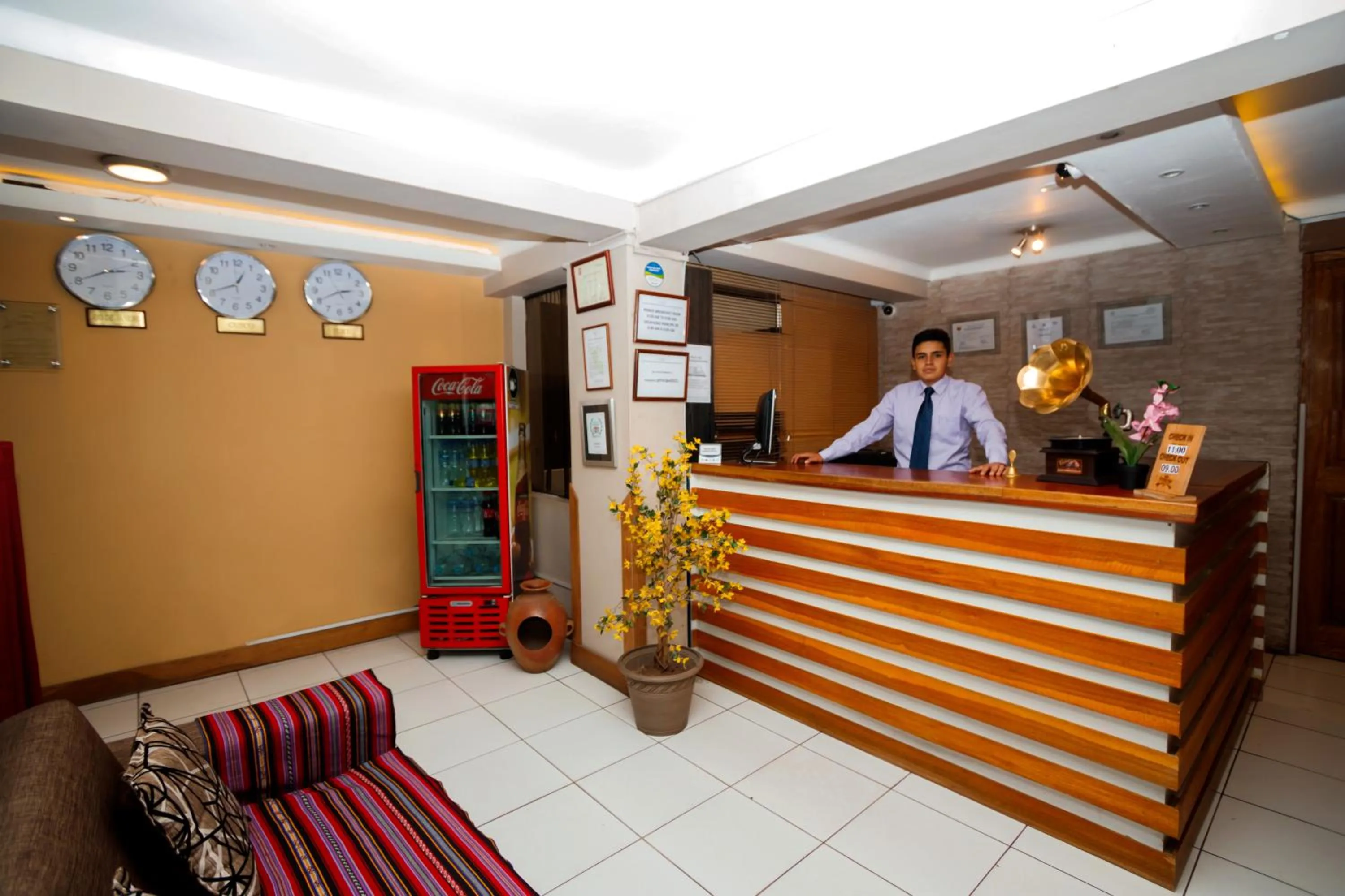 Lobby or reception in Principe III