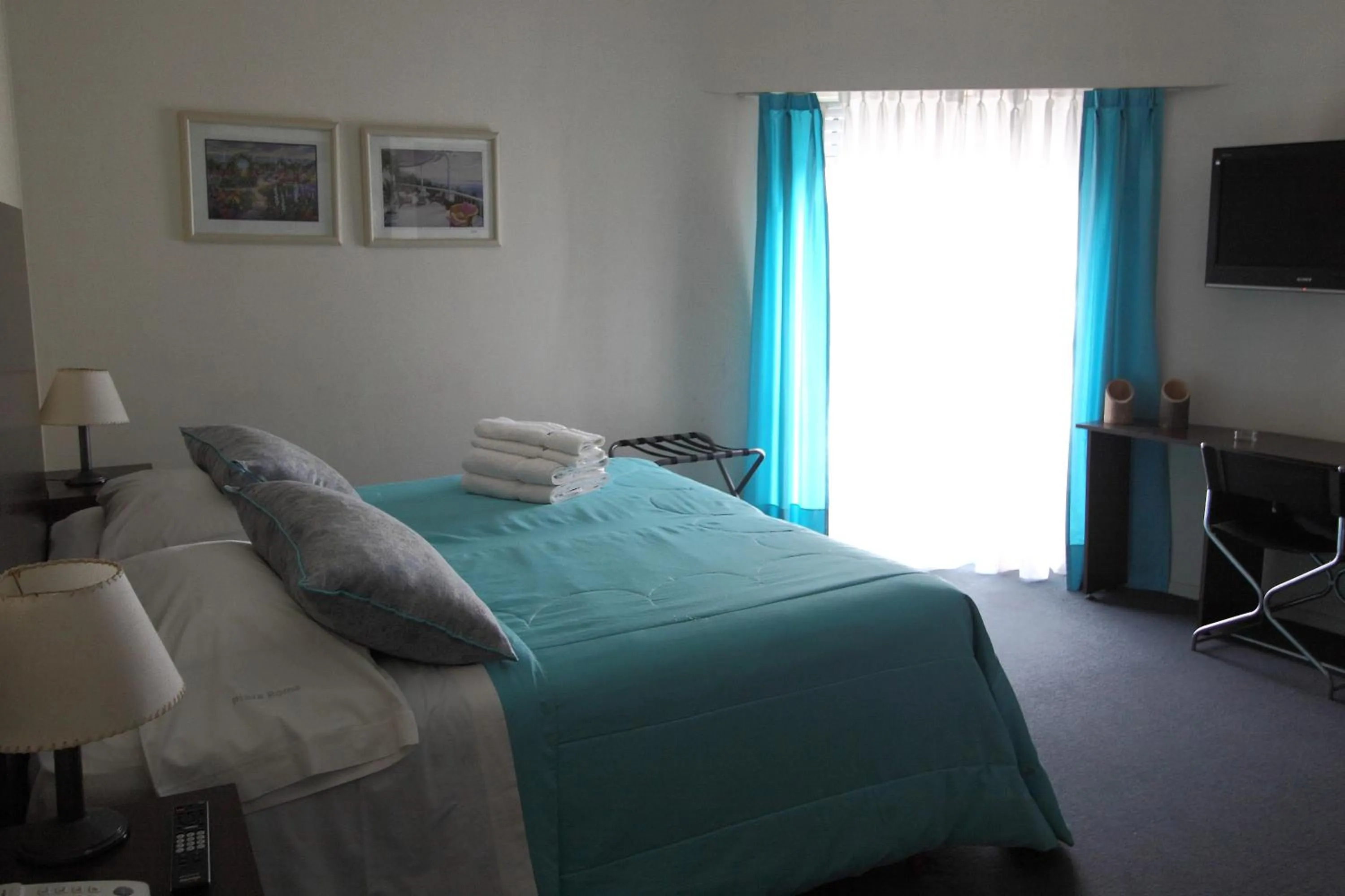 Photo of the whole room, Bed in Hotel Plaza Roma