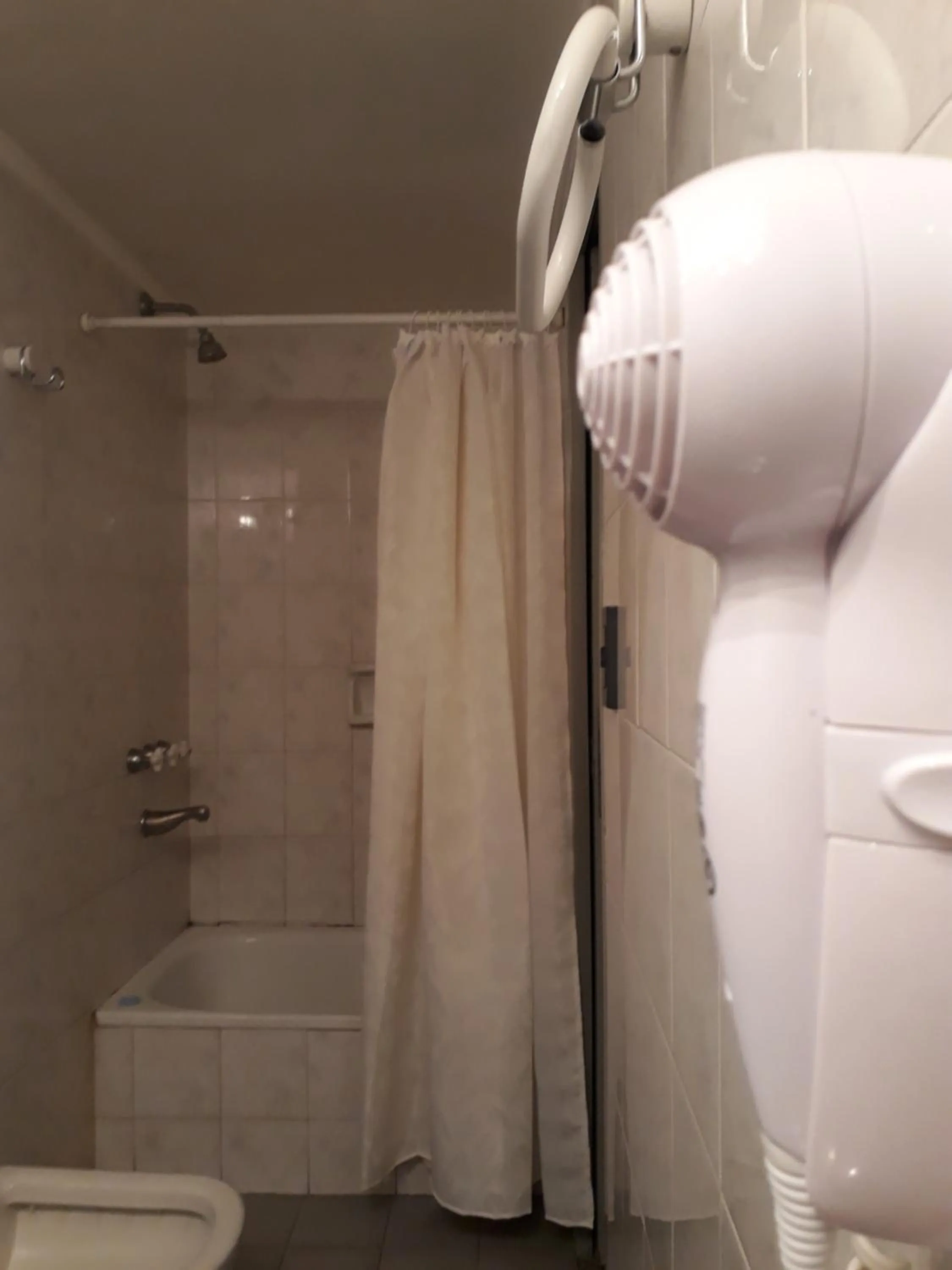 Bathroom in Hotel Plaza Roma