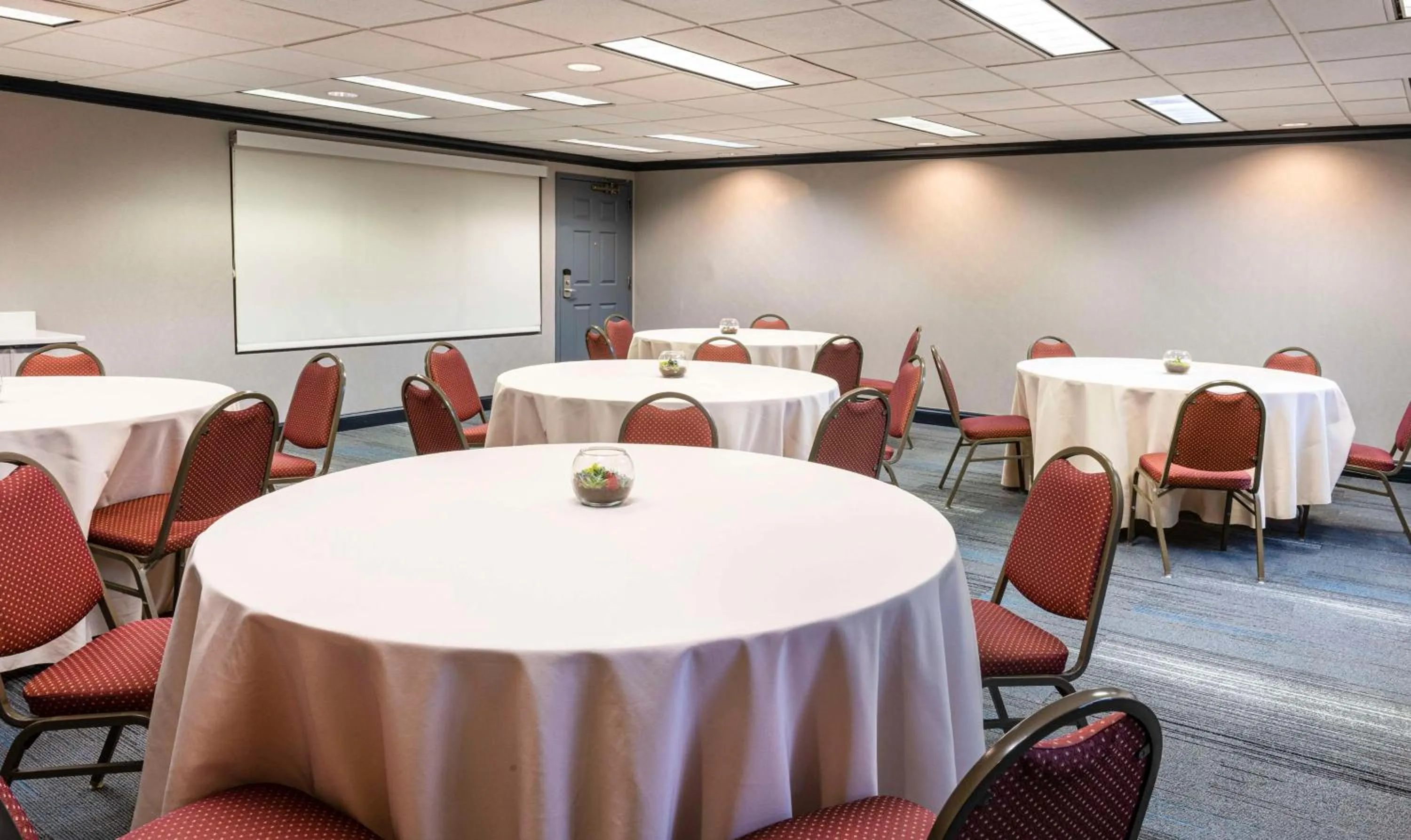 Meeting/conference room in Hyatt House Herndon/Reston