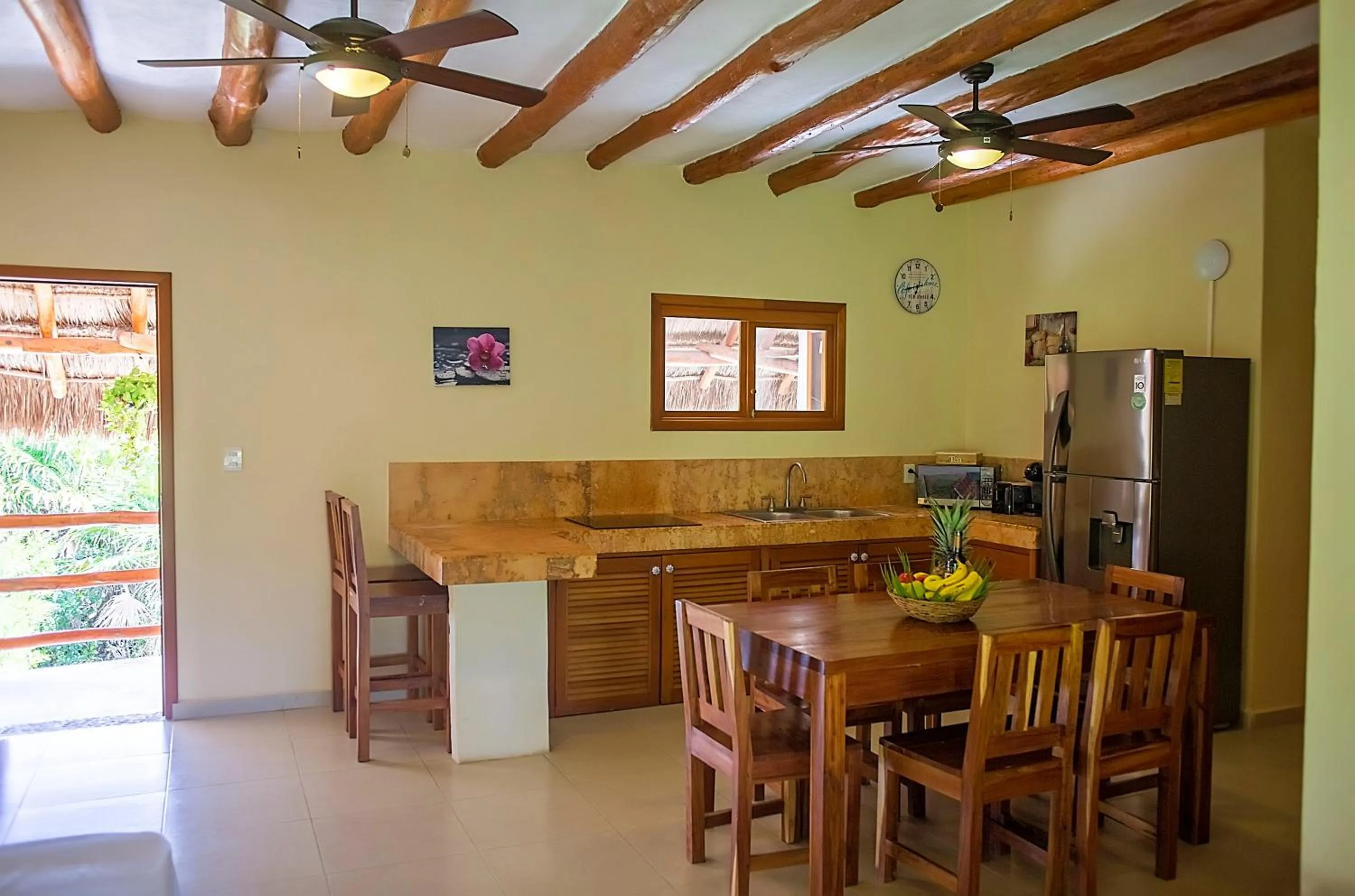 Kitchen or kitchenette in Holbox Deluxe Apartments