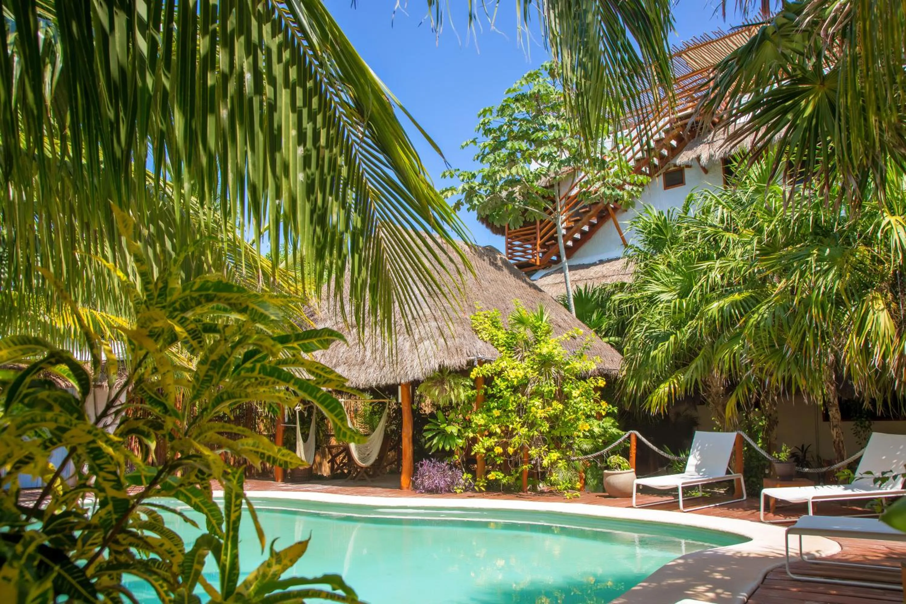 Swimming pool in Holbox Deluxe Apartments