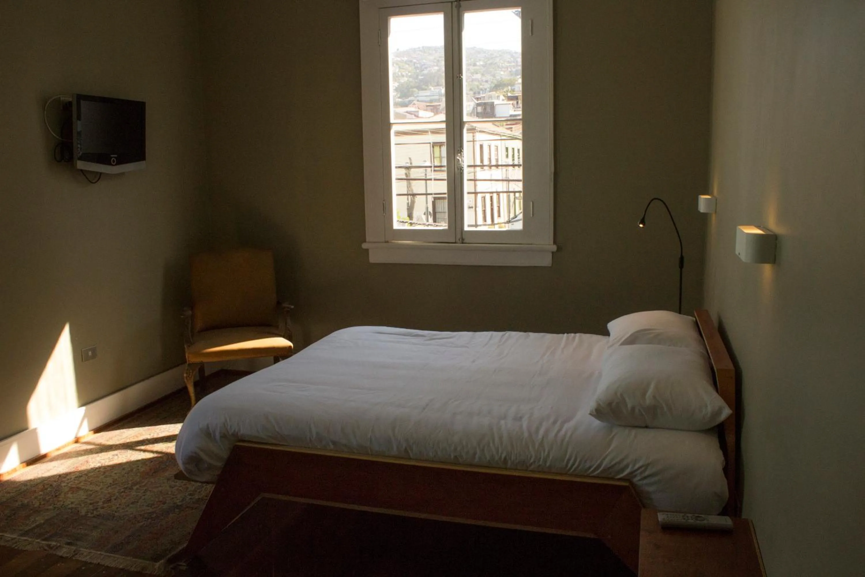 Photo of the whole room, Bed in El Navegante B&B