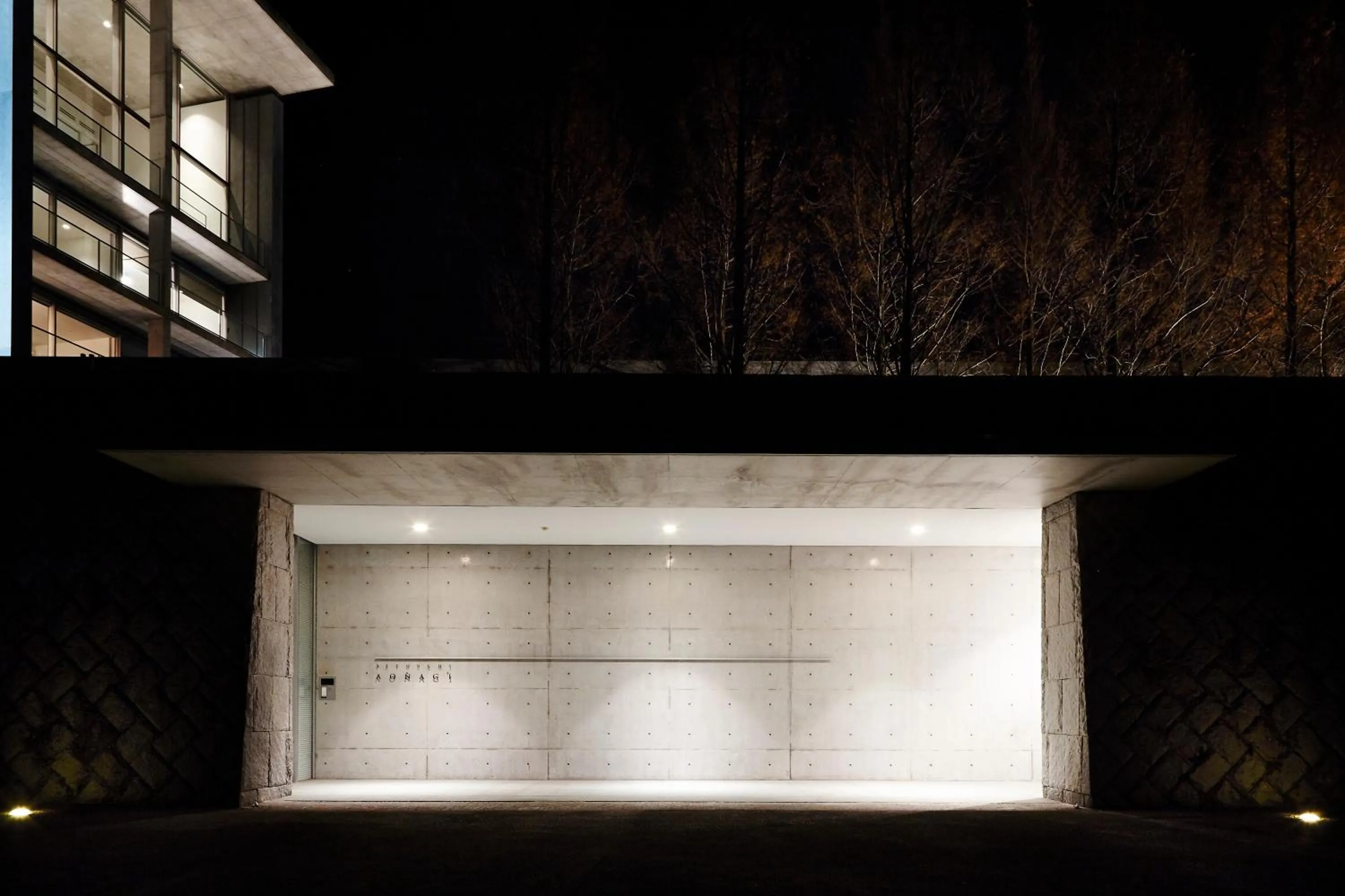 Facade/entrance in SETOUCHI RETREAT by Onko Chishin