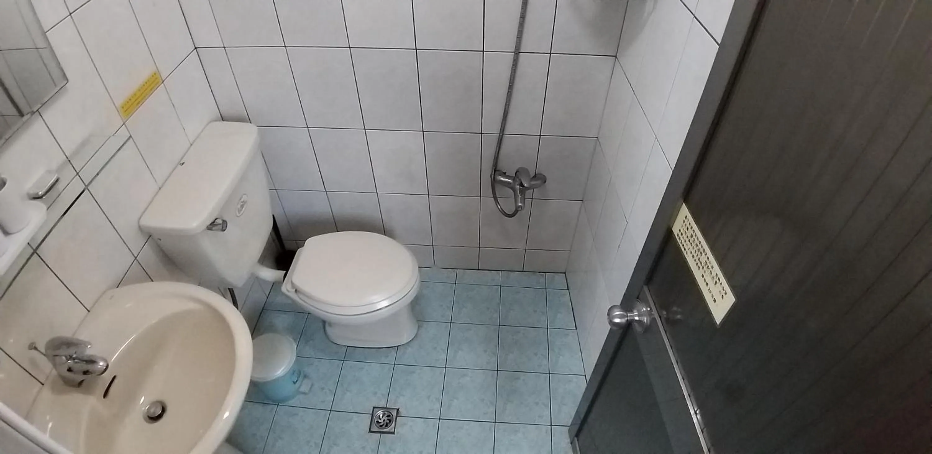 Shower in Kao Mama B&B