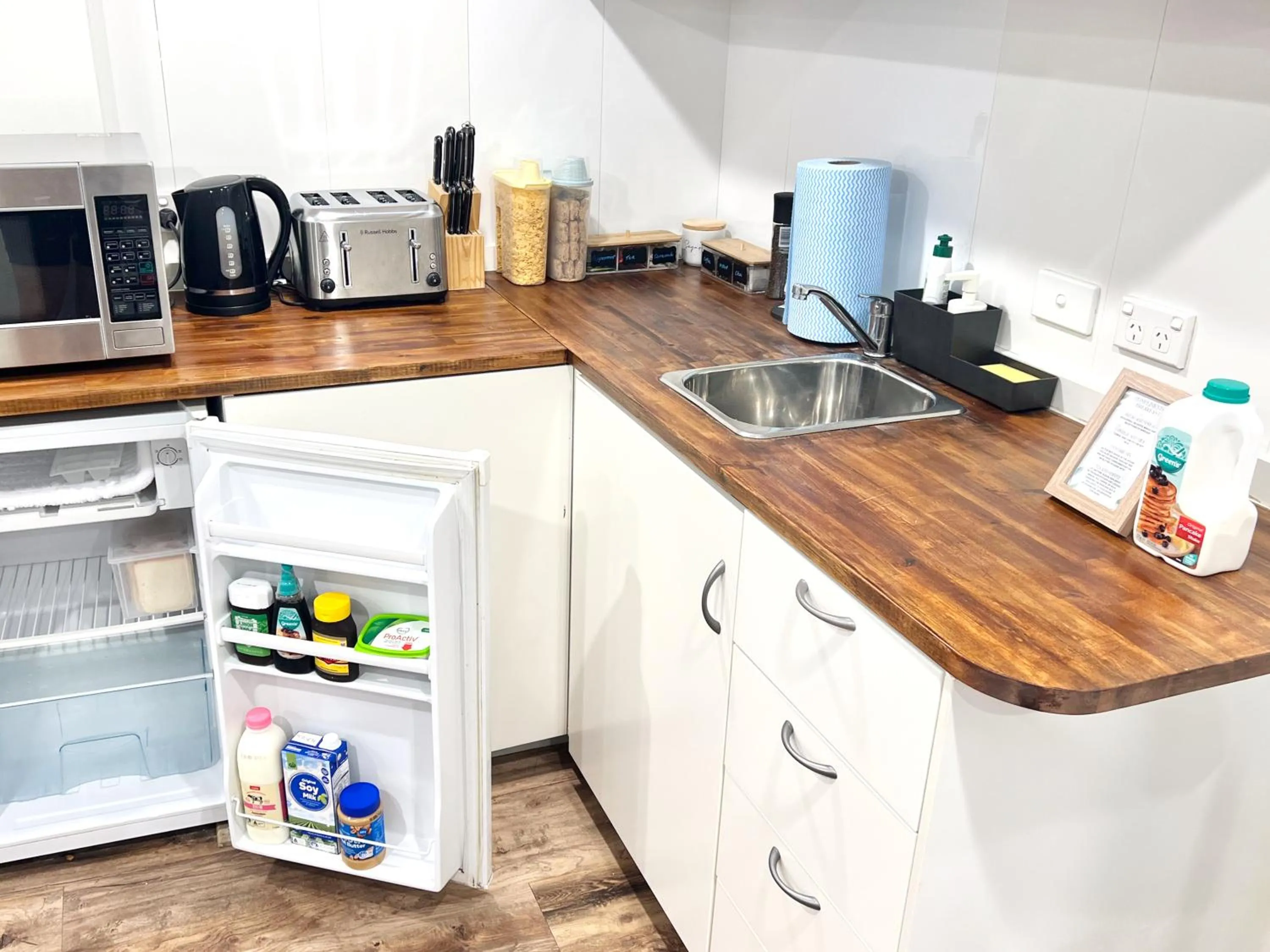 minibar in Dalziel Lodge