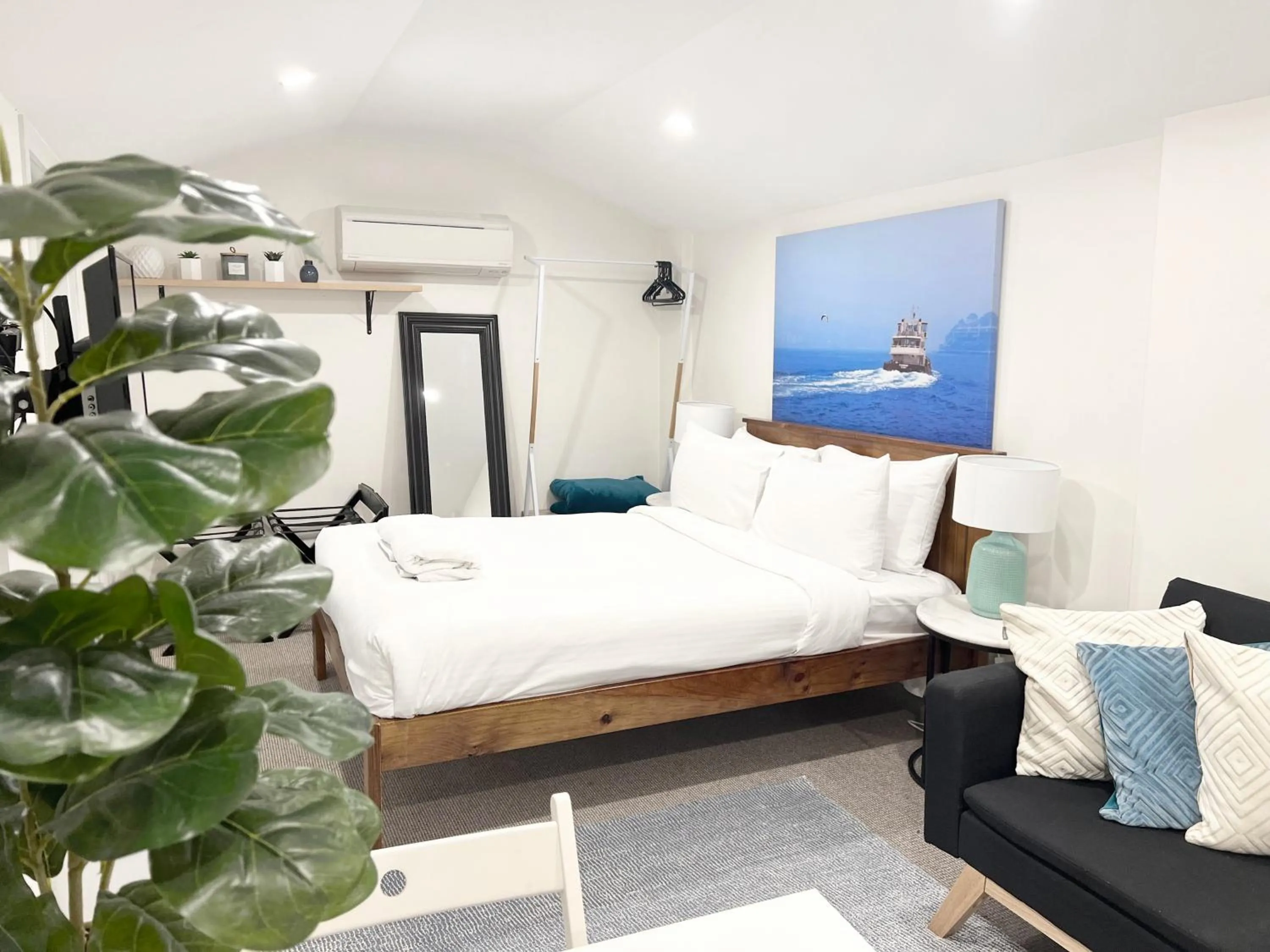 Bed in Dalziel Lodge