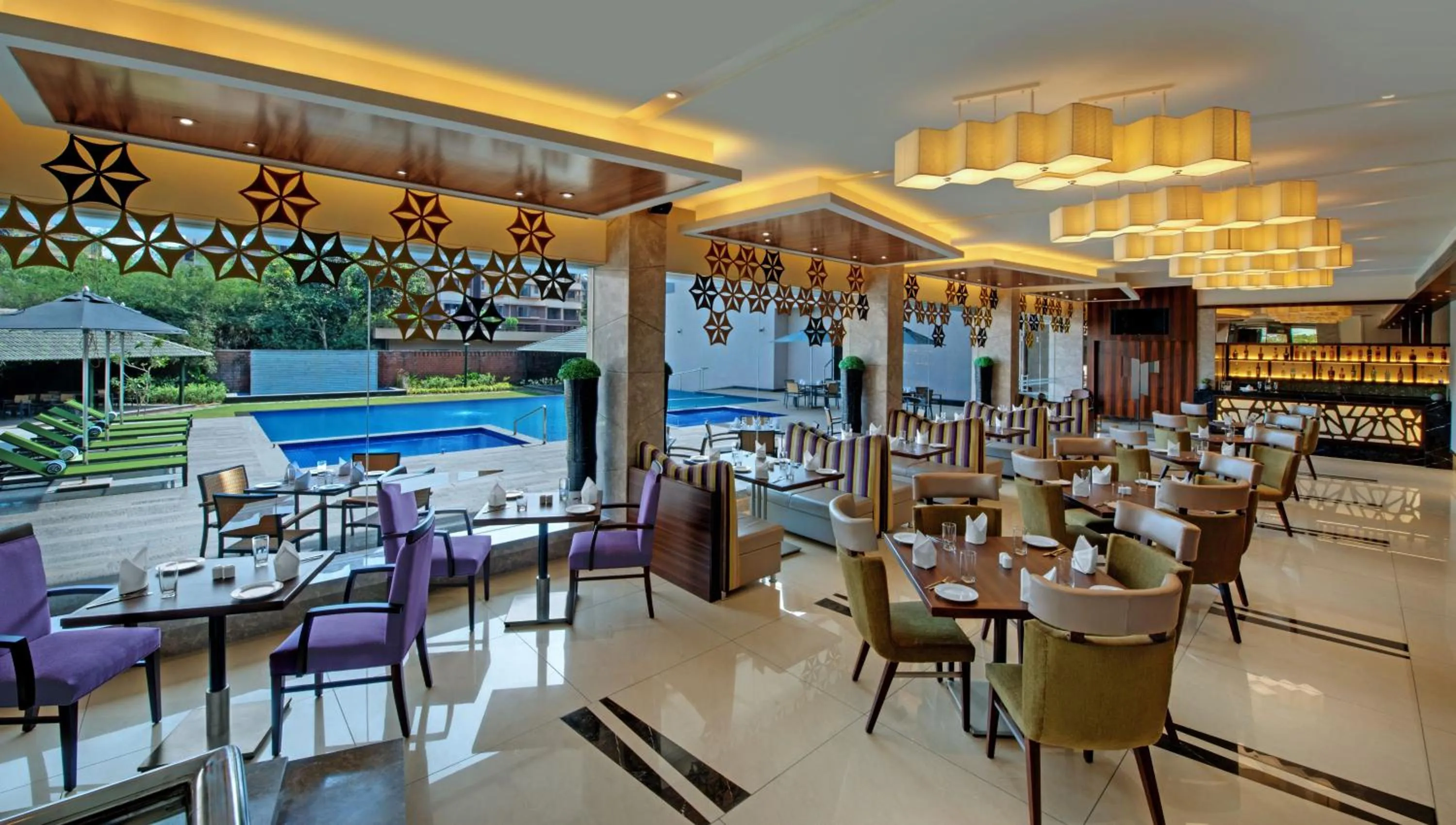 Restaurant/places to eat in The Fern Kadamba Hotel And Spa