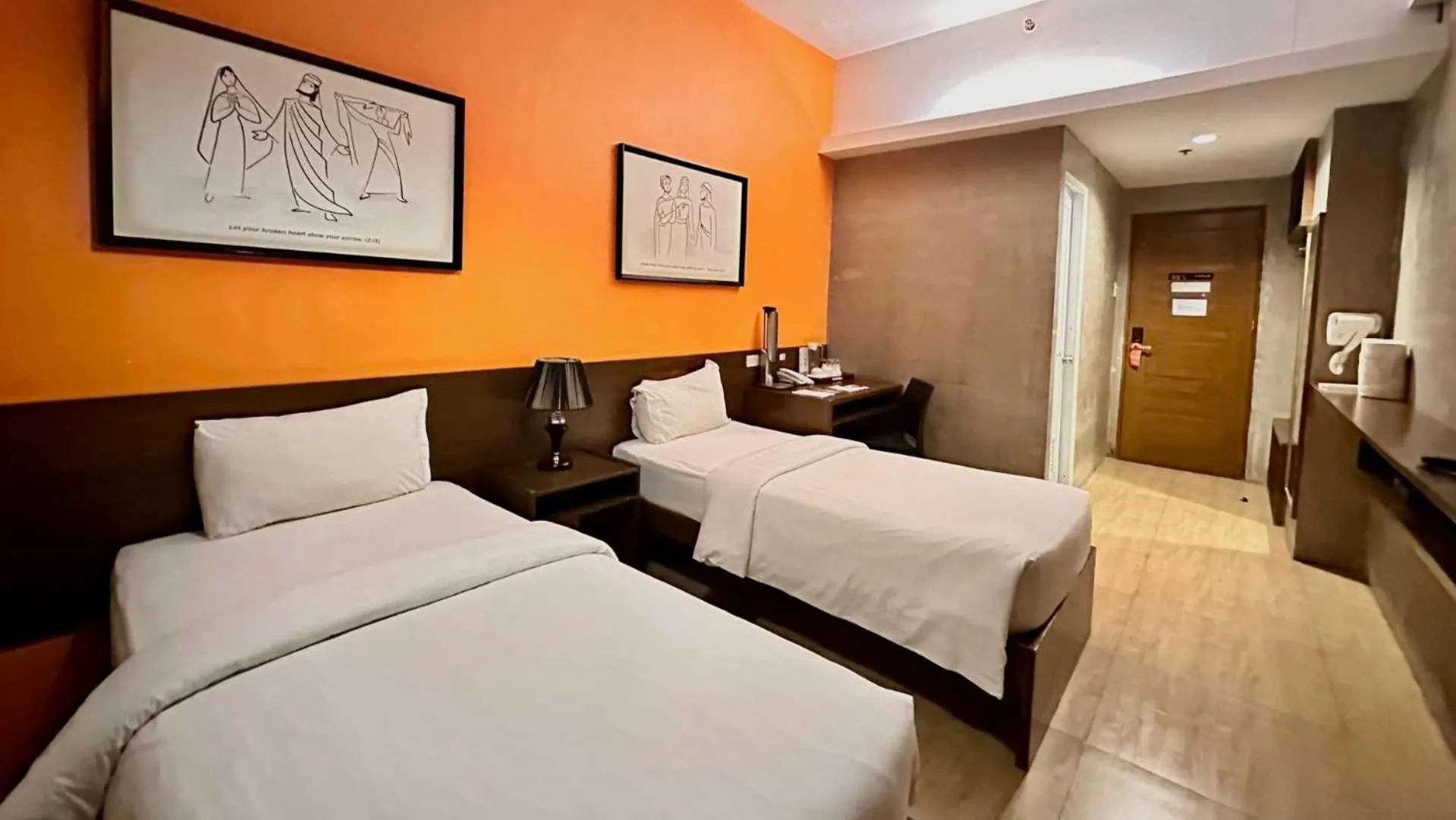 Bedroom in Big Hotel