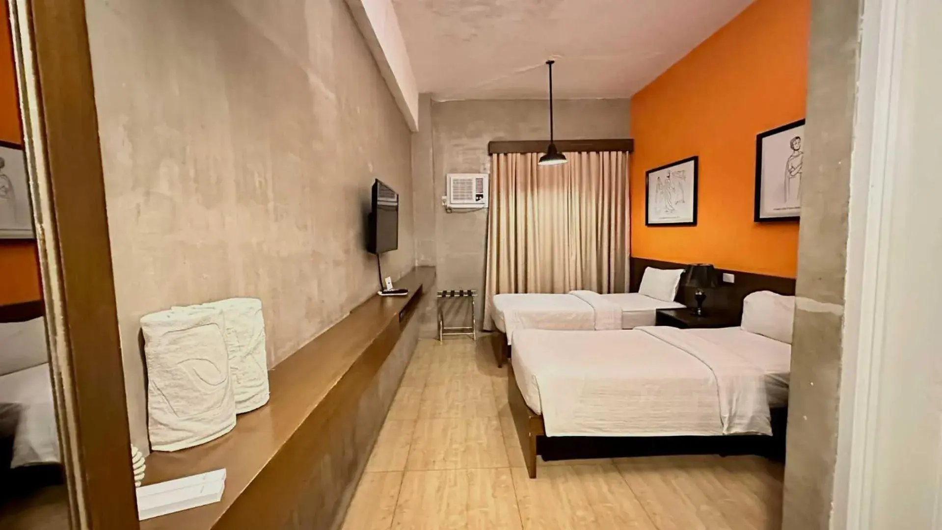 Standard Twin Room in Big Hotel Standard Twin Room in Big Hotel