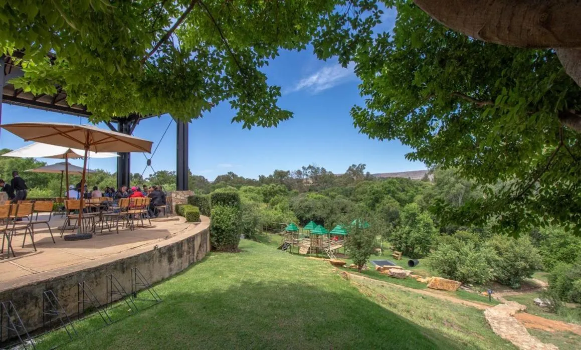 Property building in Avianto