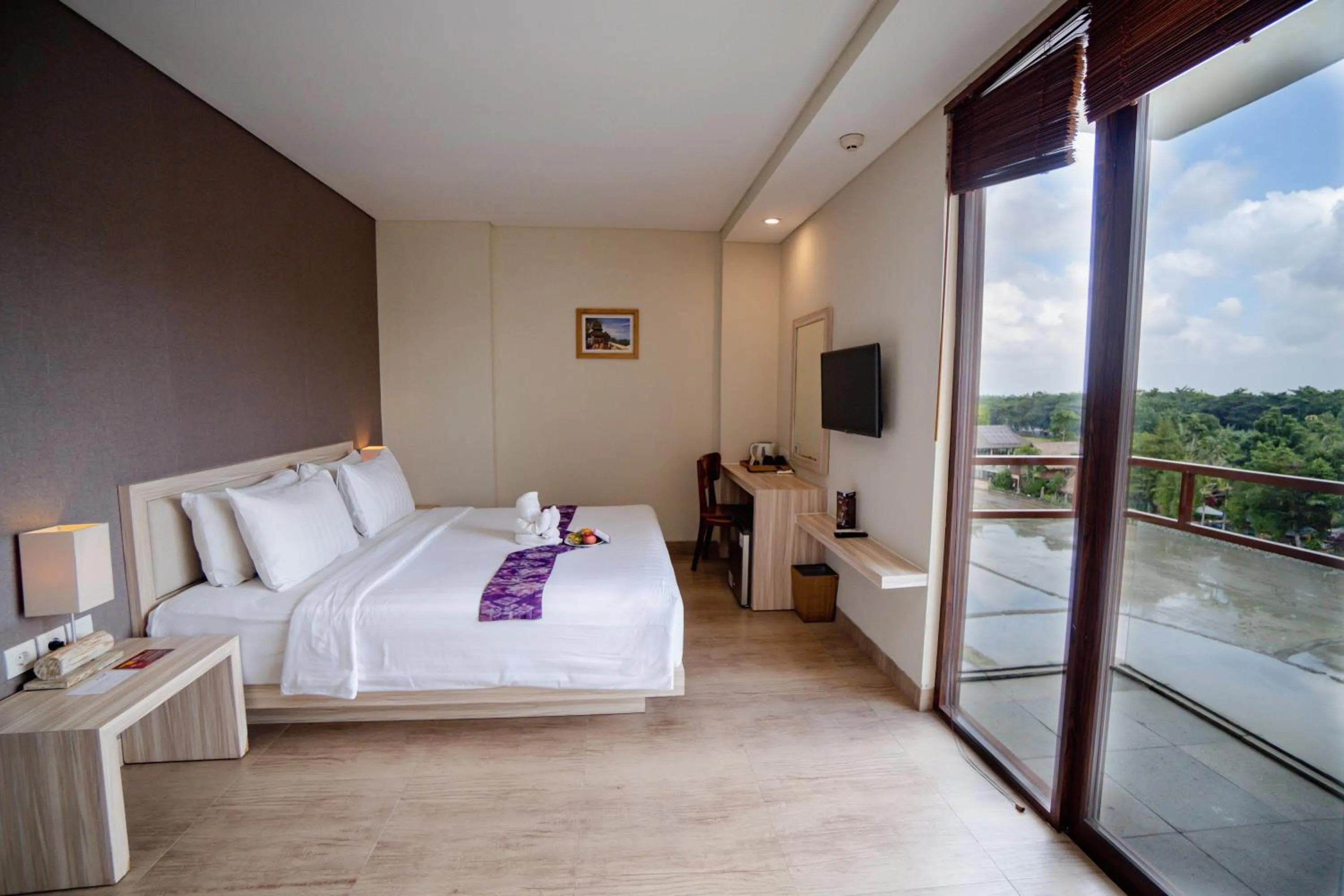 Bedroom, Bed in The Evitel Resort Ubud