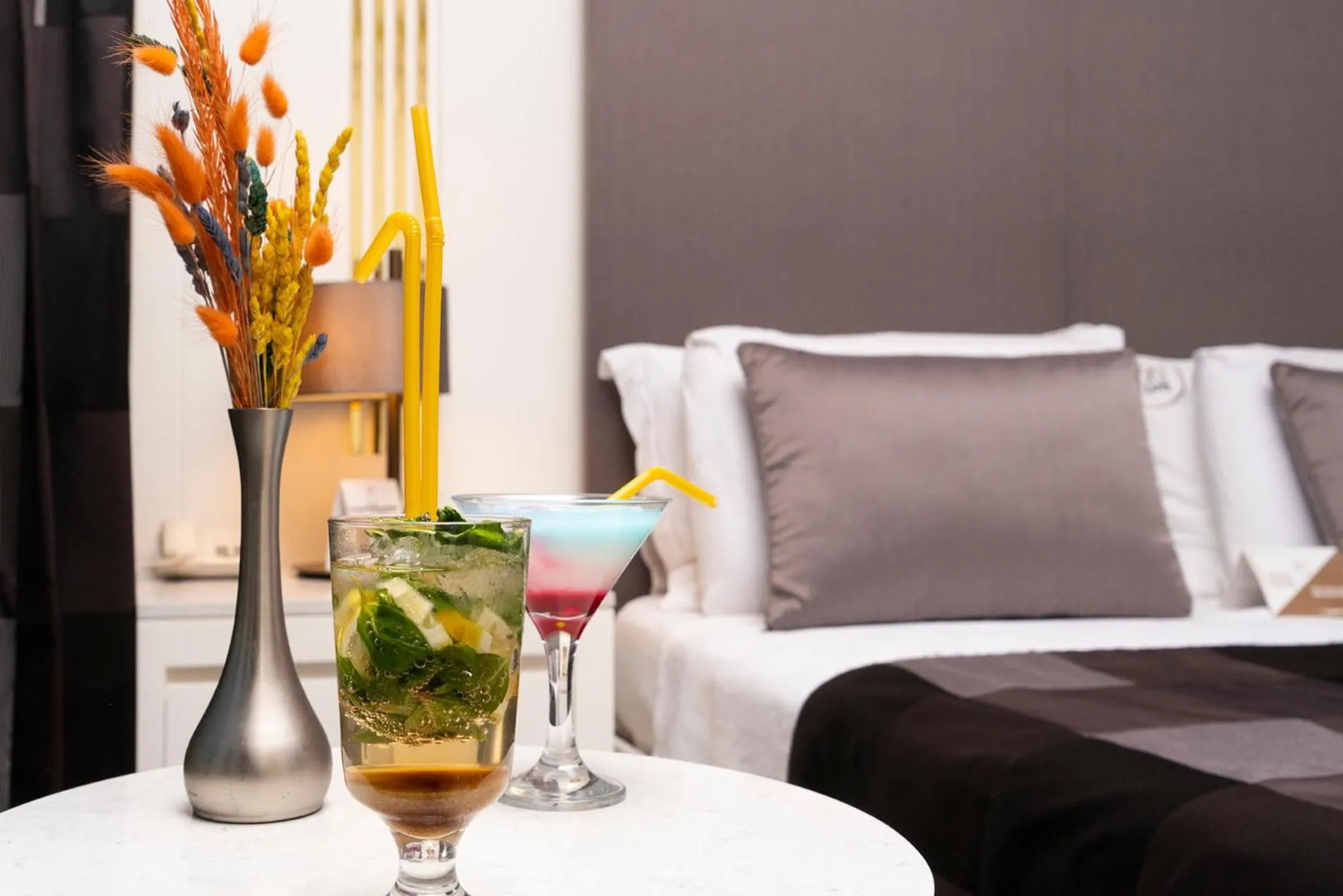 Drinks, Bed in Sky Kamer Hotel Antalya