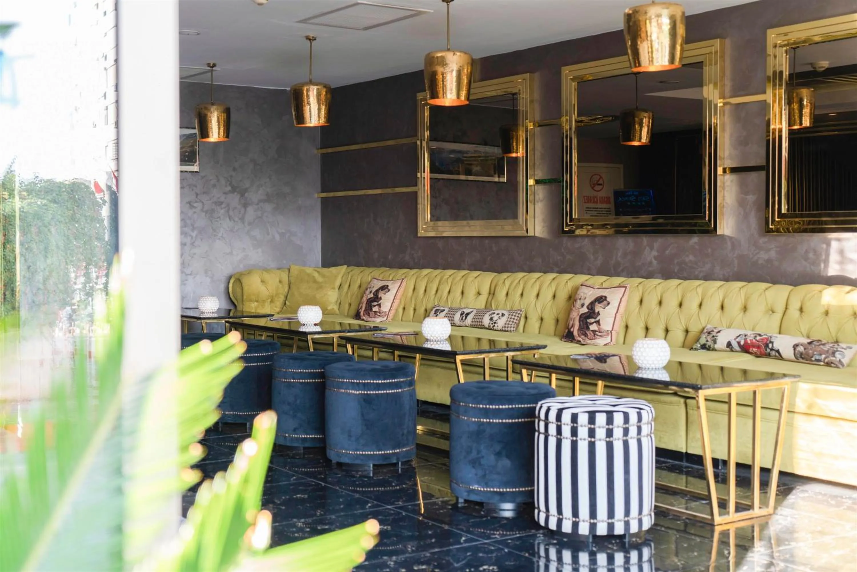 Seating area in Sky Kamer Hotel Antalya