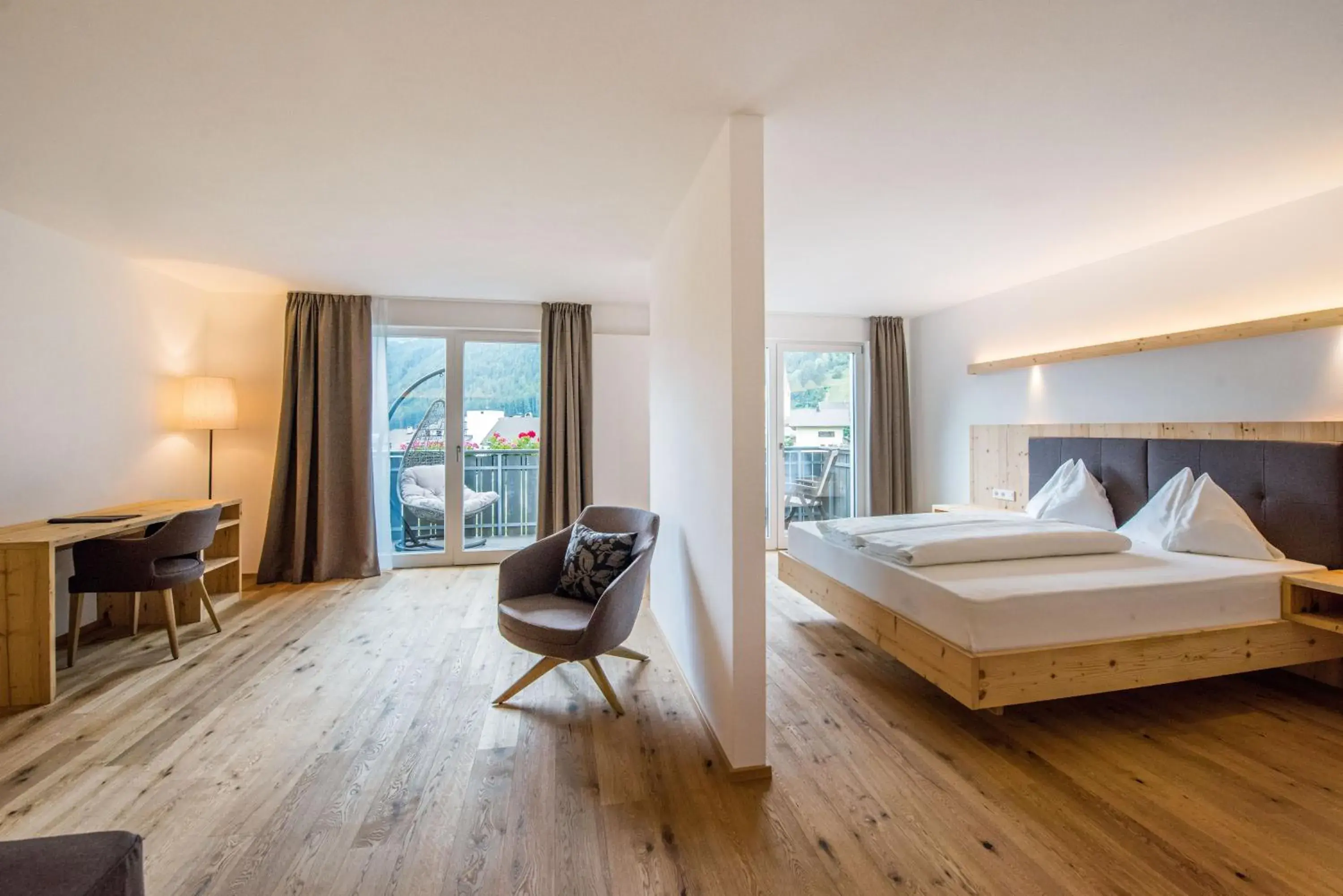 Suite in Hotel Fronza - your hike & mountain home Suite in Hotel Fronza - your hike & mountain home