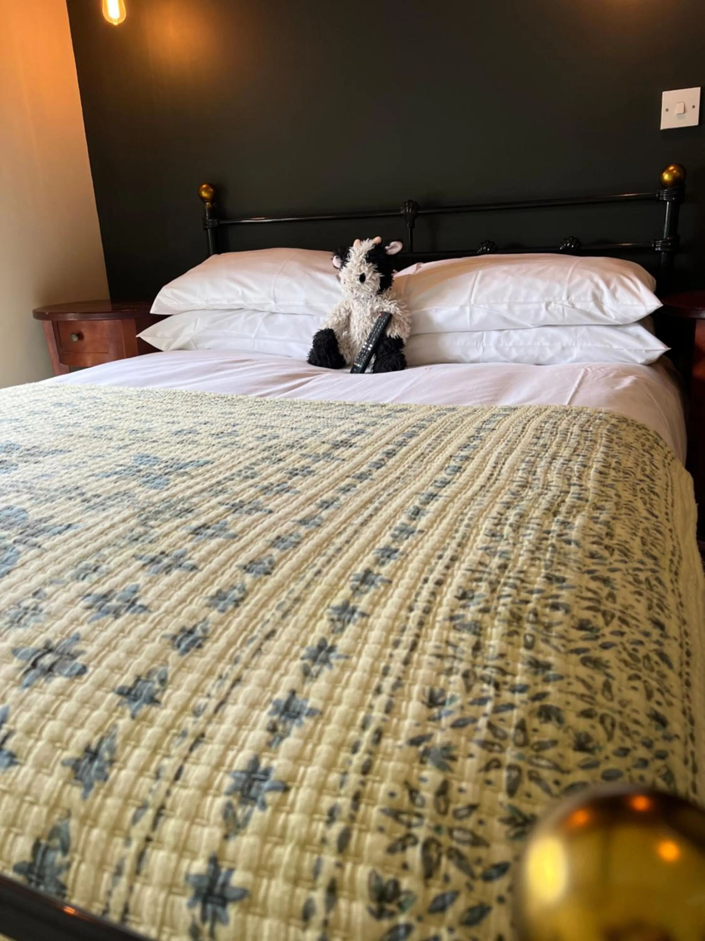 Bed in The Ivy House