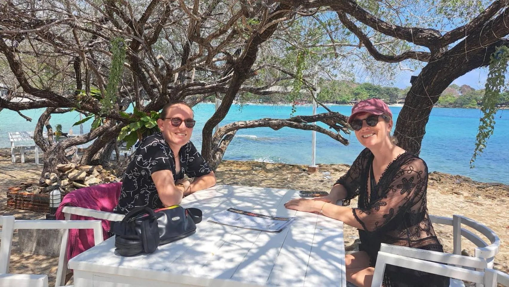 Restaurant/places to eat in The C Samet Beach Resort SHA Plus