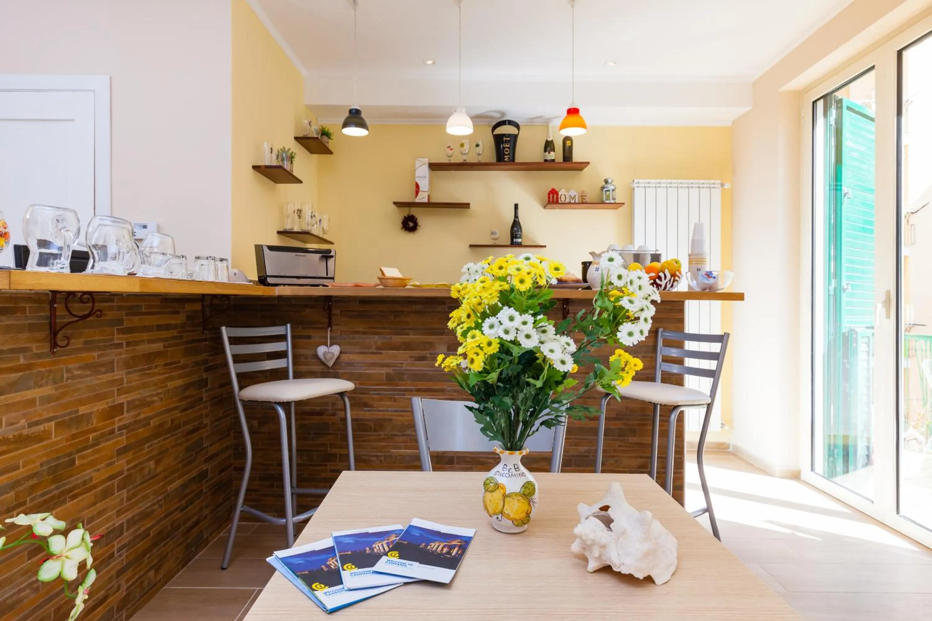 Lobby or reception in Giacomino