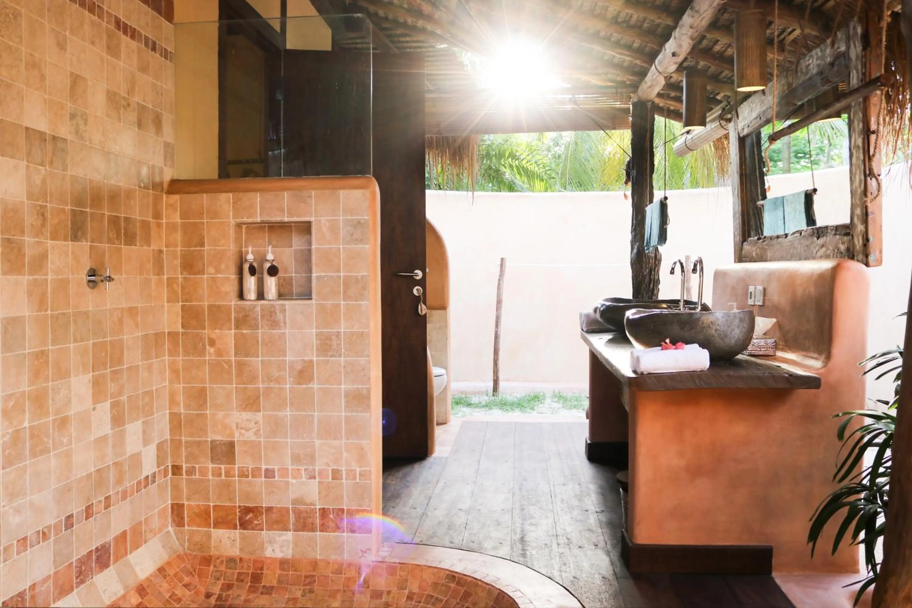 Gili Asahan Eco Lodge & Restaurant