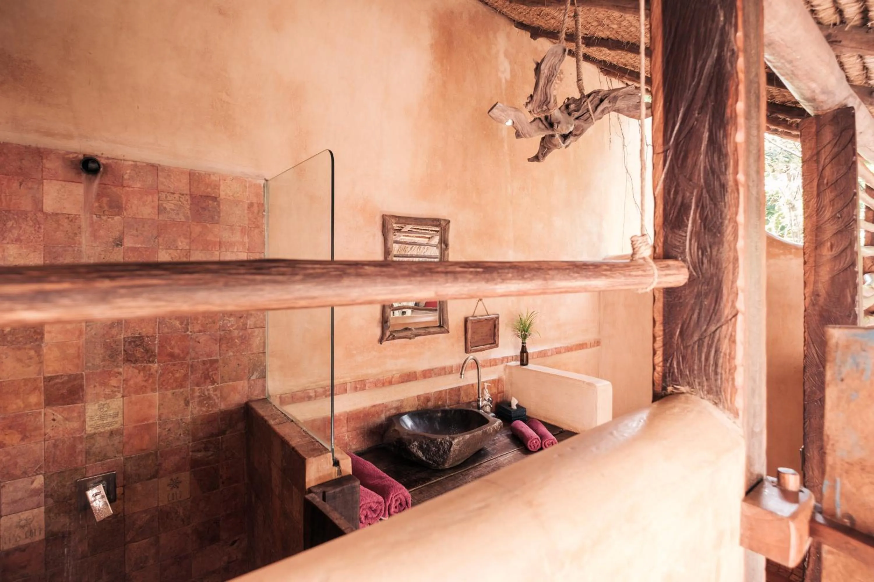 Gili Asahan Eco Lodge & Restaurant