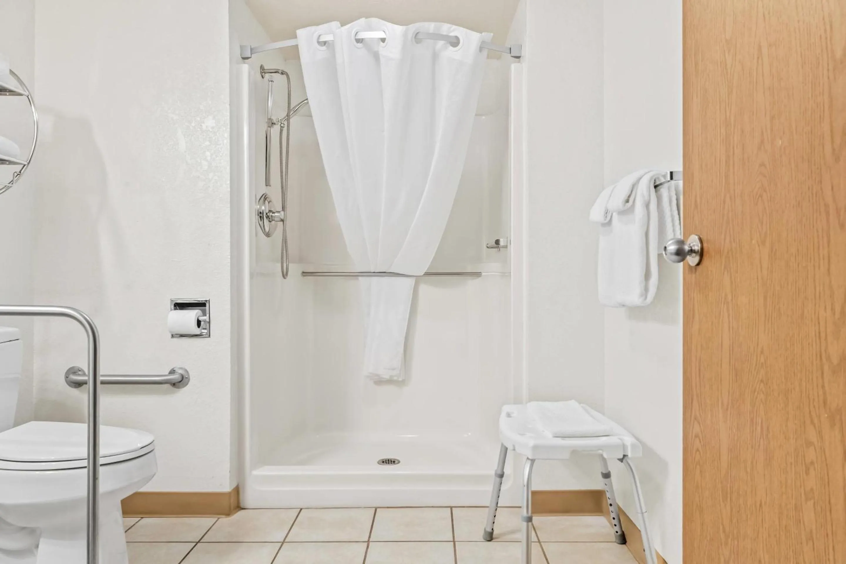 Bedroom in Econo Lodge, Downtown Custer Near Custer State Park and Mt Rushmore