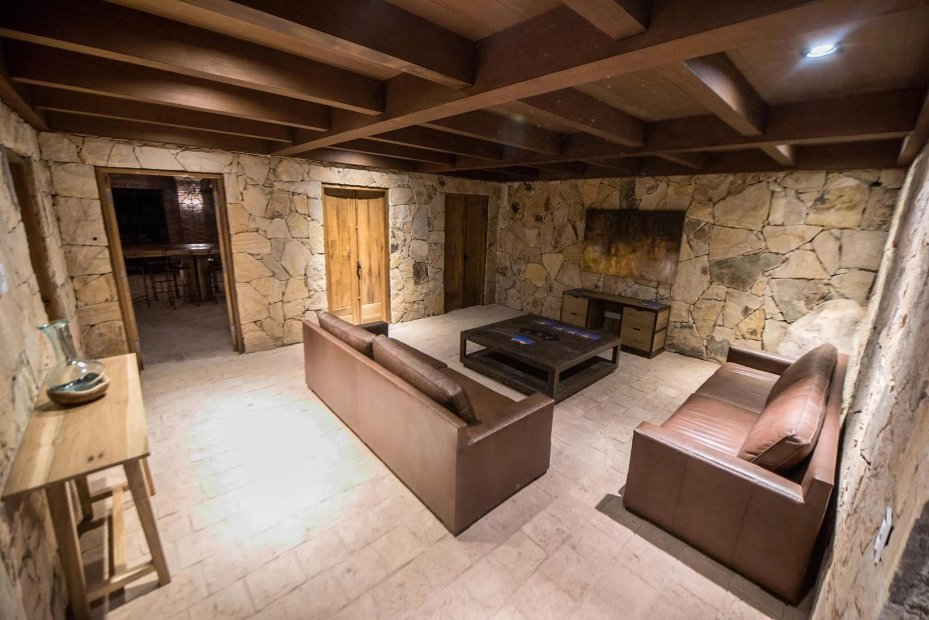 TV and multimedia in Rosell Boher Winery Lodge & Spa