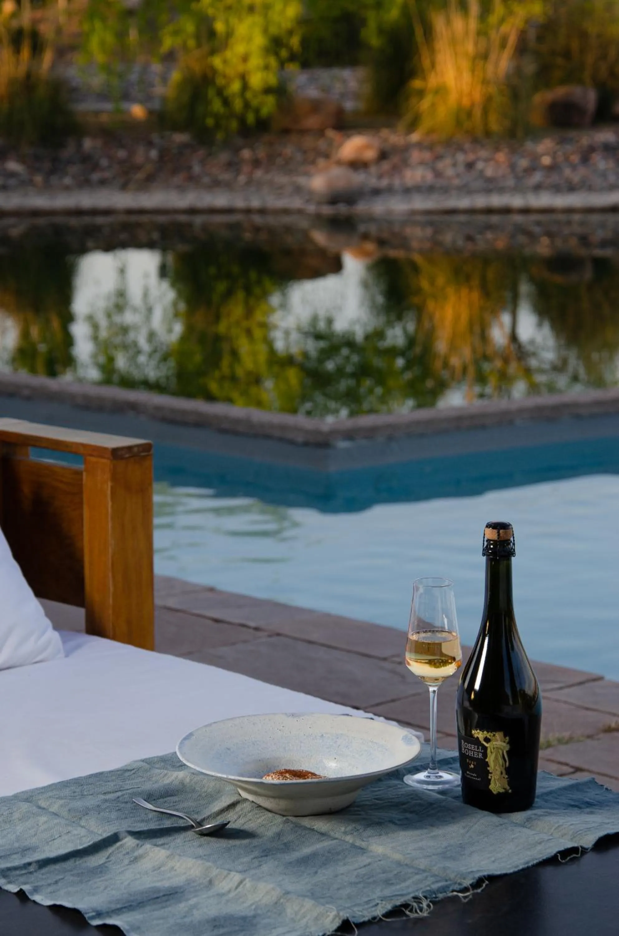 Restaurant/places to eat in Rosell Boher Winery Lodge & Spa