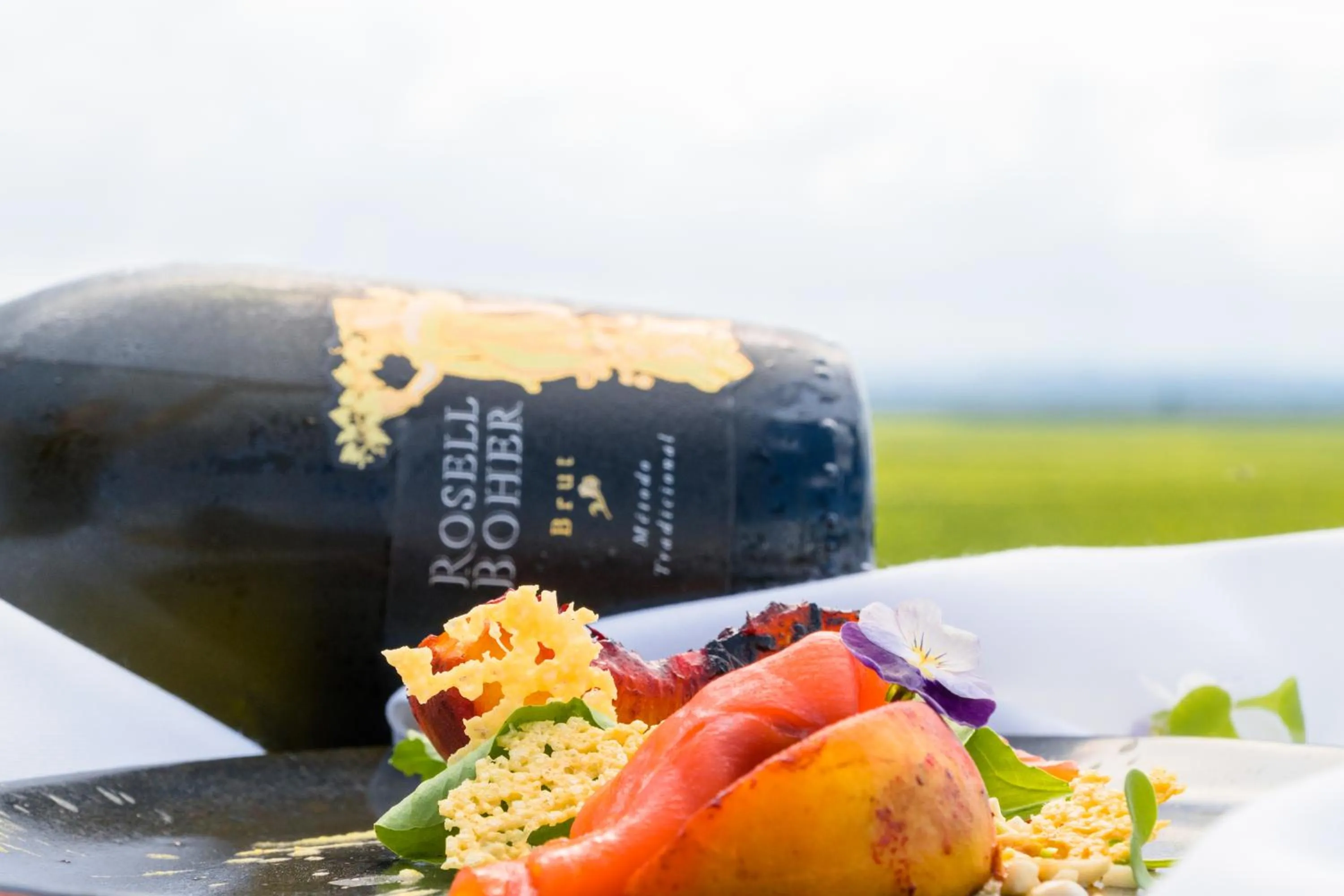 Restaurant/places to eat in Rosell Boher Winery Lodge & Spa