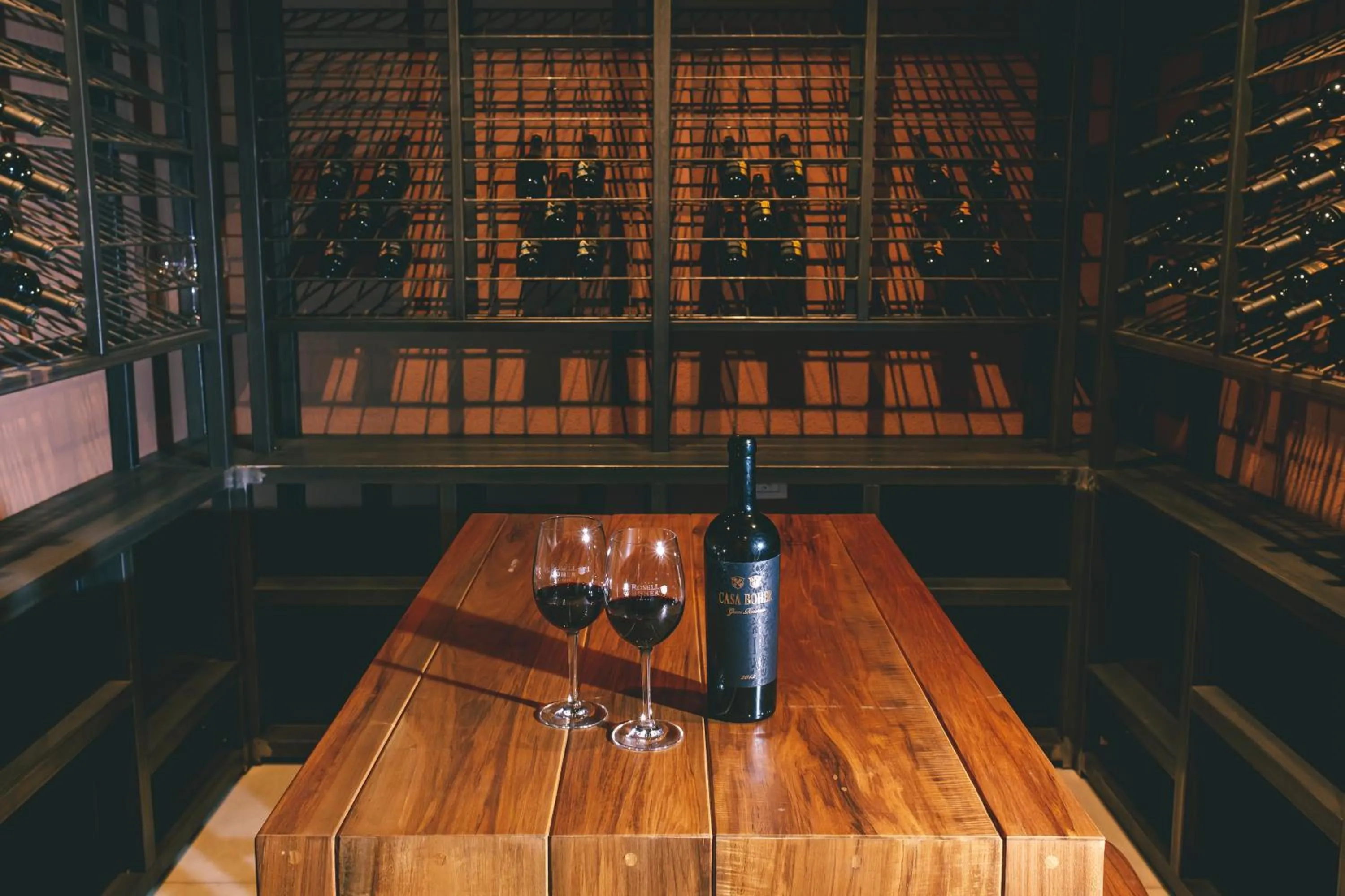 Restaurant/places to eat in Rosell Boher Winery Lodge & Spa