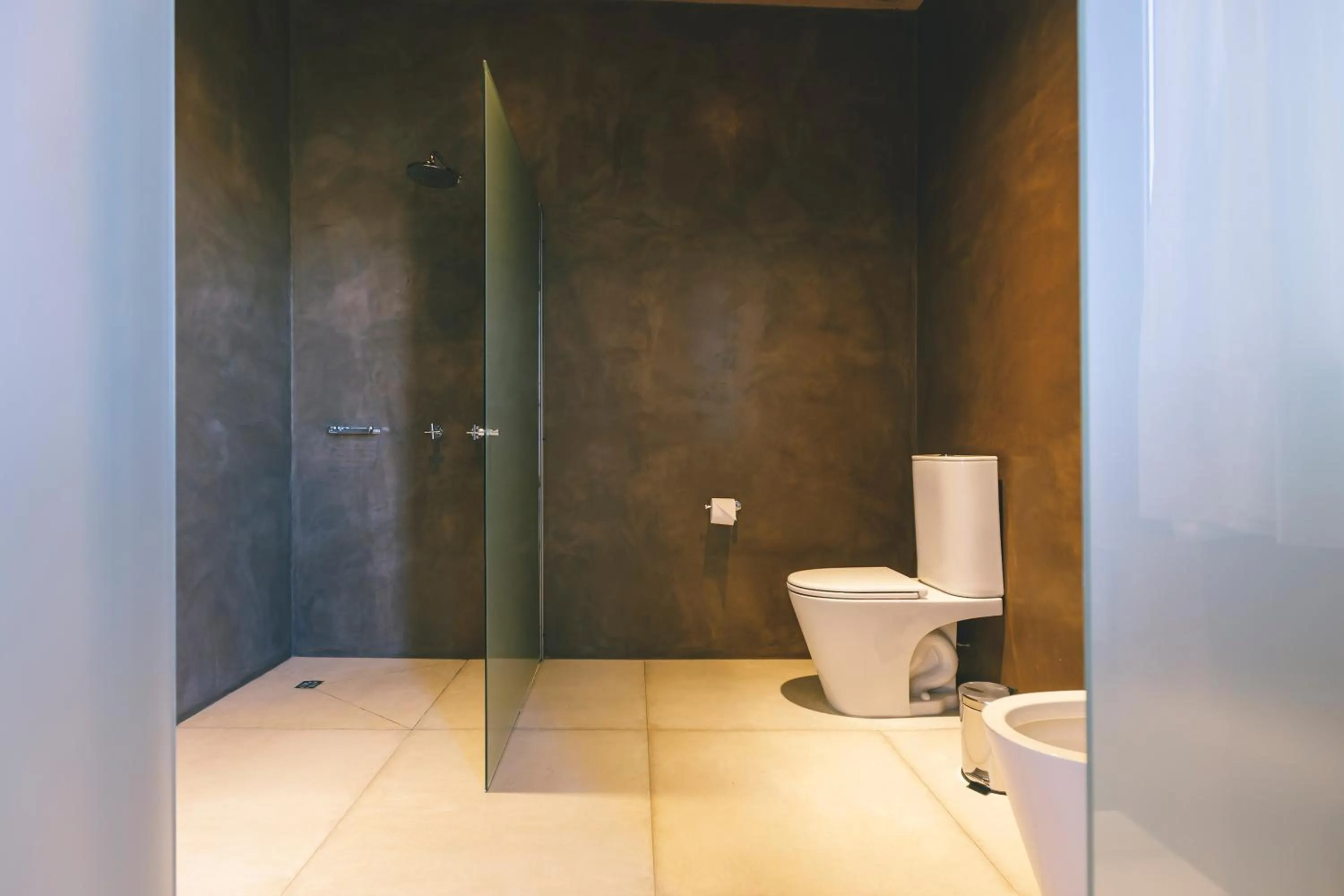 Shower in Rosell Boher Winery Lodge & Spa