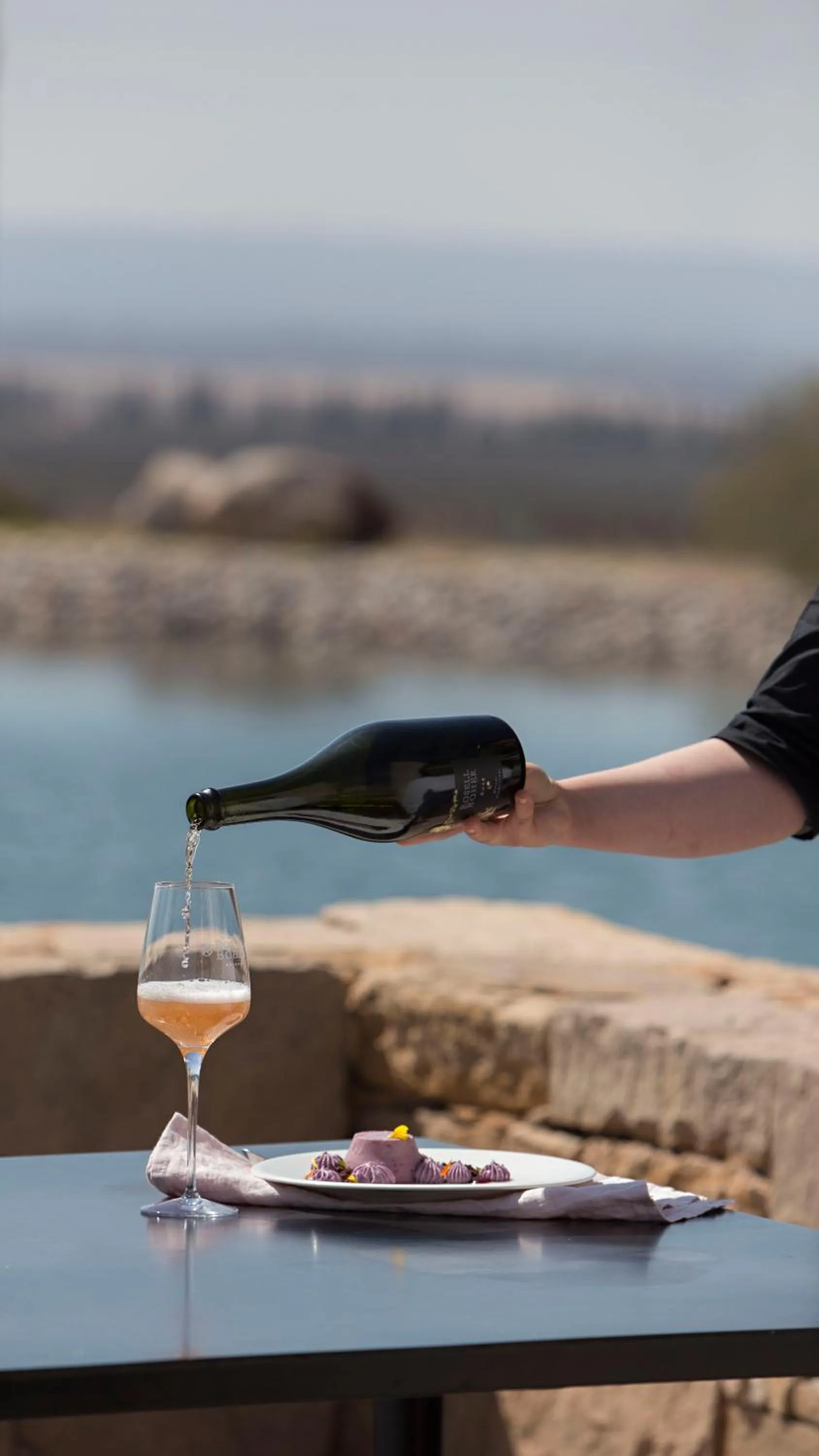 Restaurant/places to eat in Rosell Boher Winery Lodge & Spa