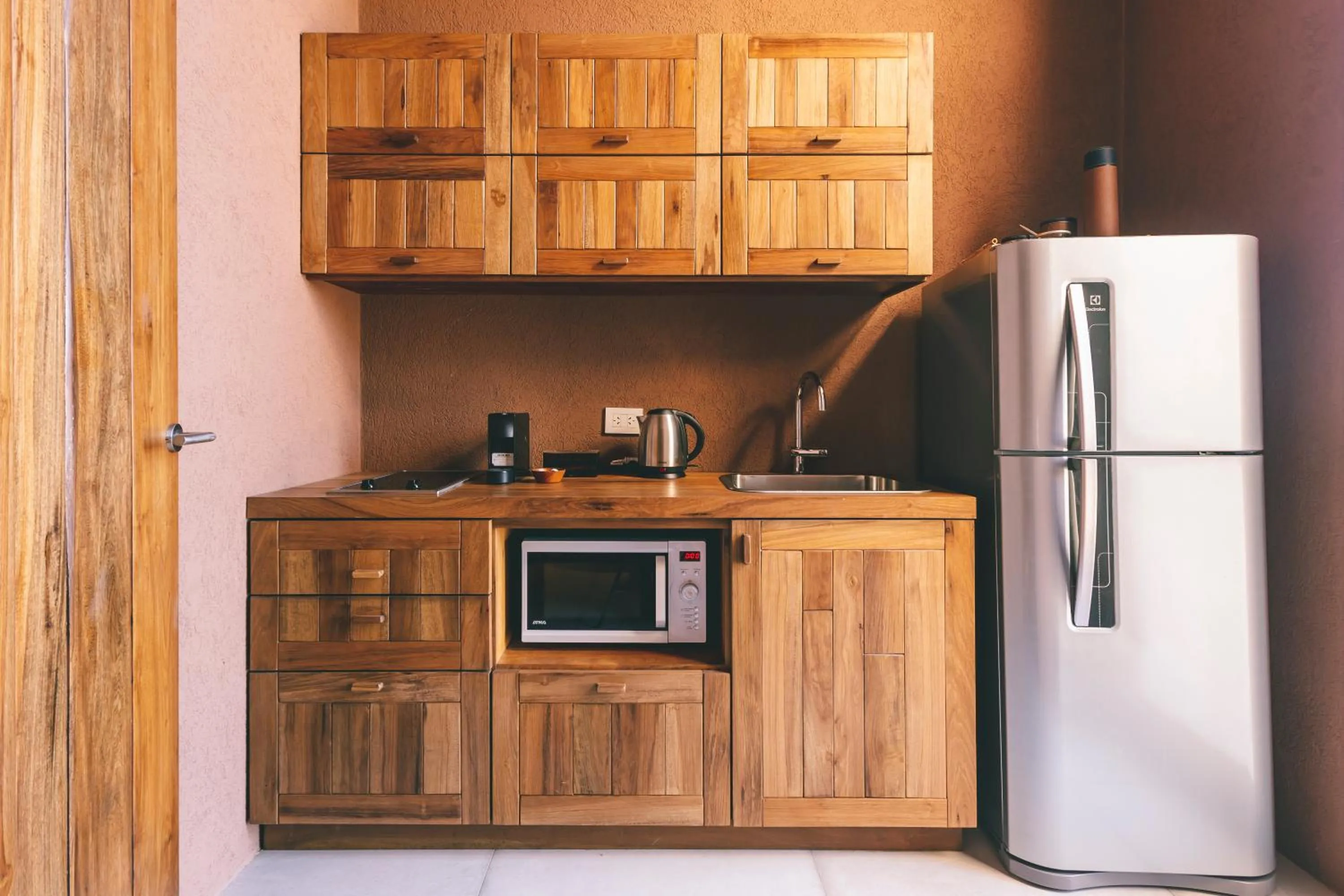 Coffee/tea facilities in Rosell Boher Winery Lodge & Spa