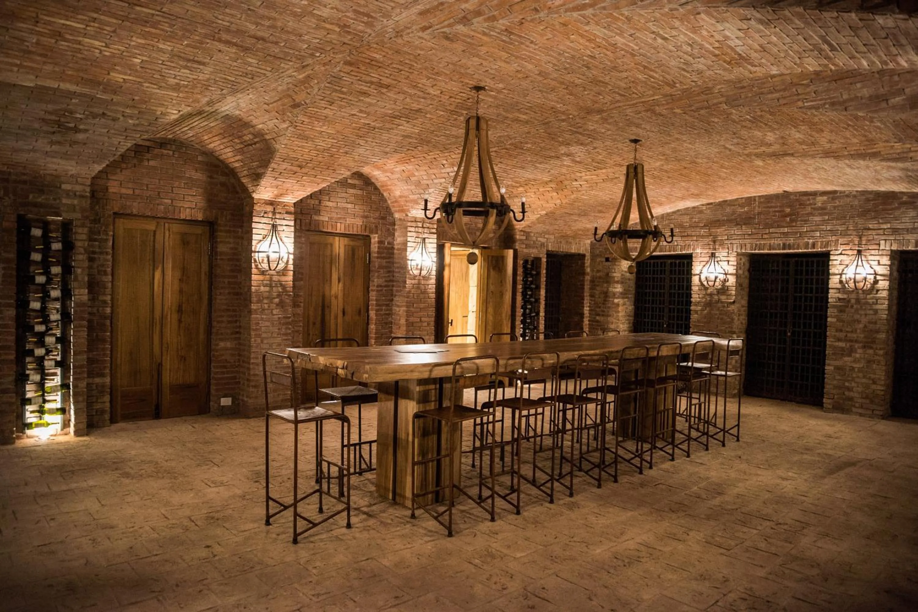 Restaurant/places to eat in Rosell Boher Winery Lodge & Spa