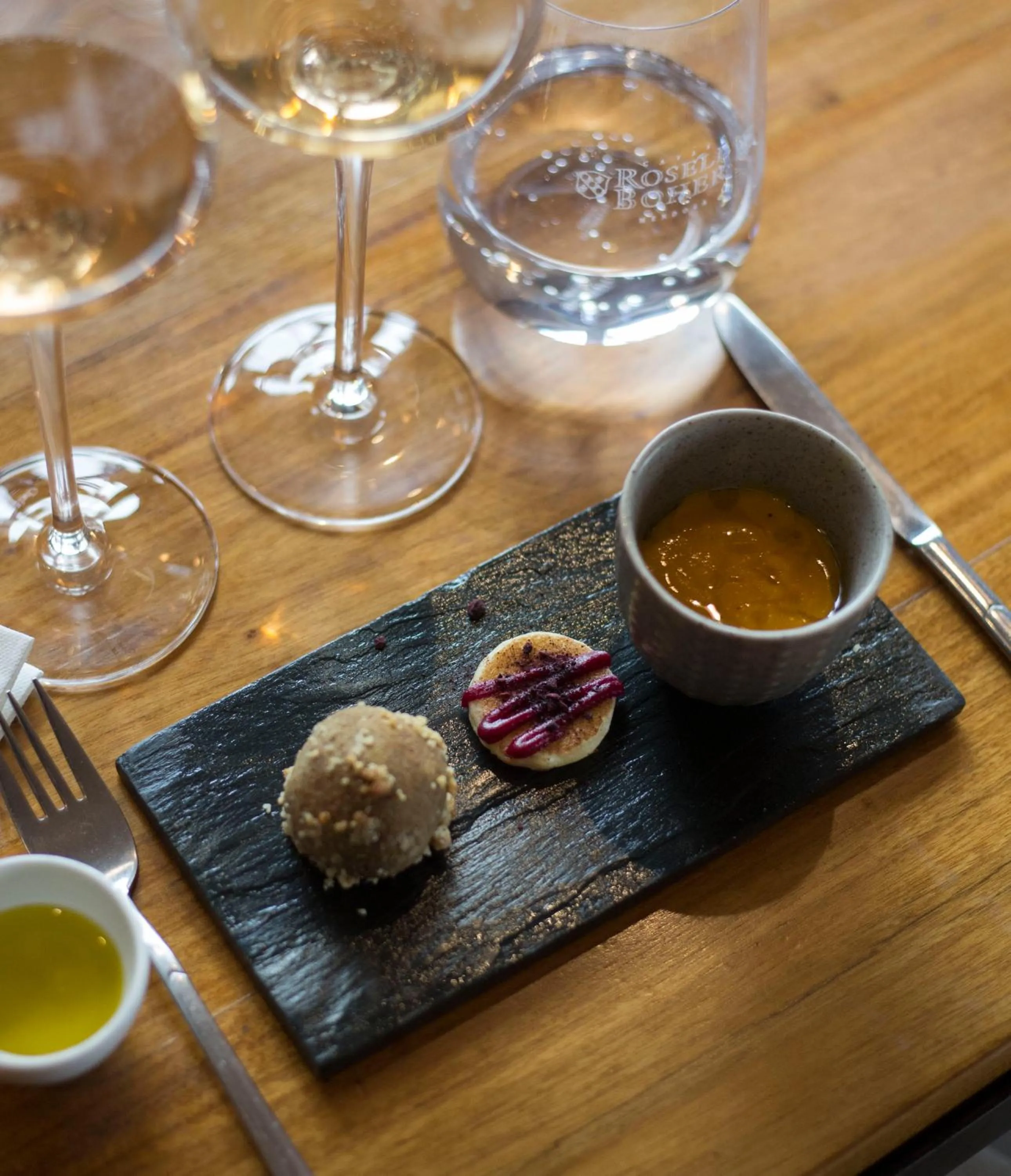 Restaurant/places to eat in Rosell Boher Winery Lodge & Spa