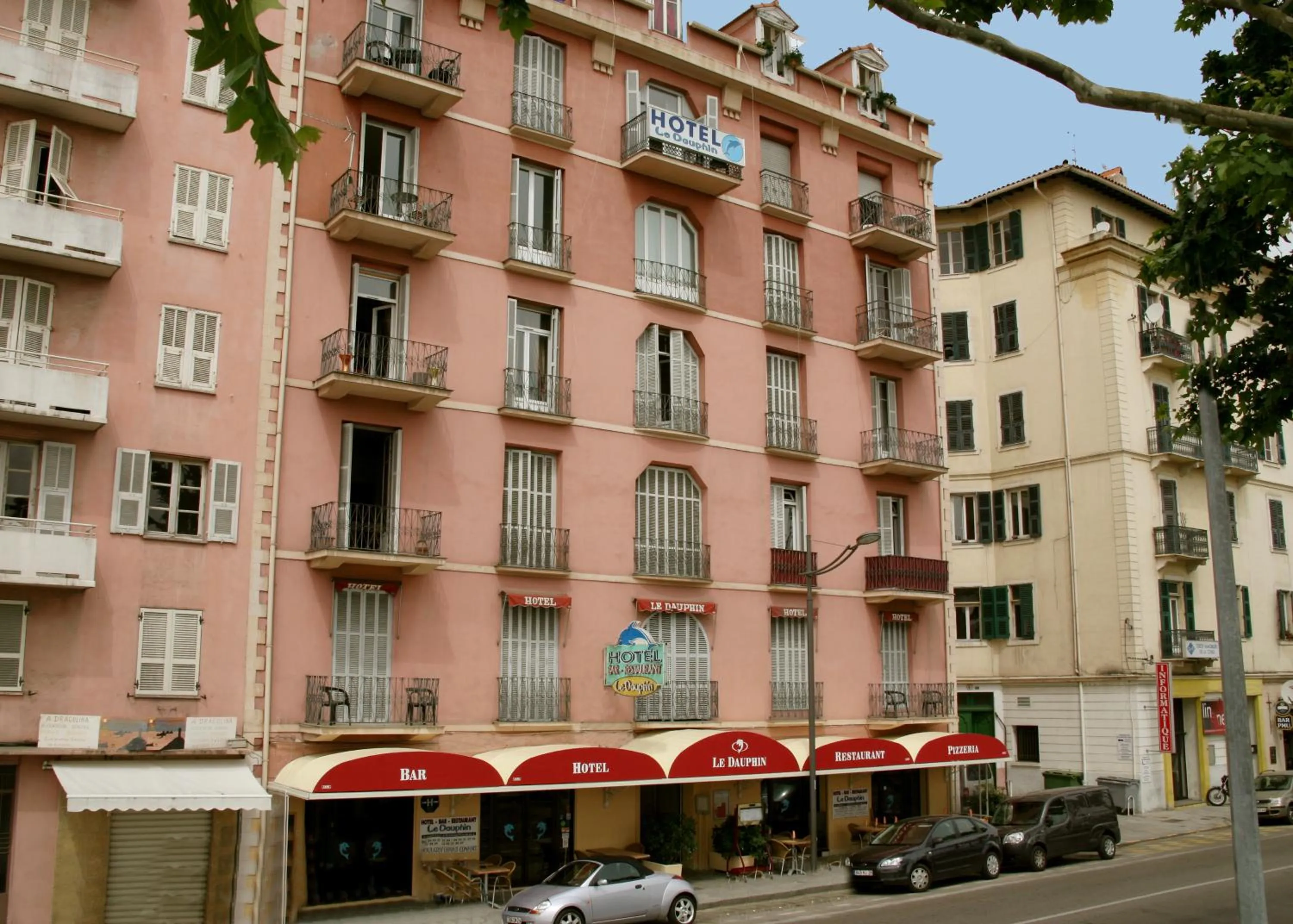 Property building in Hotel le Dauphin