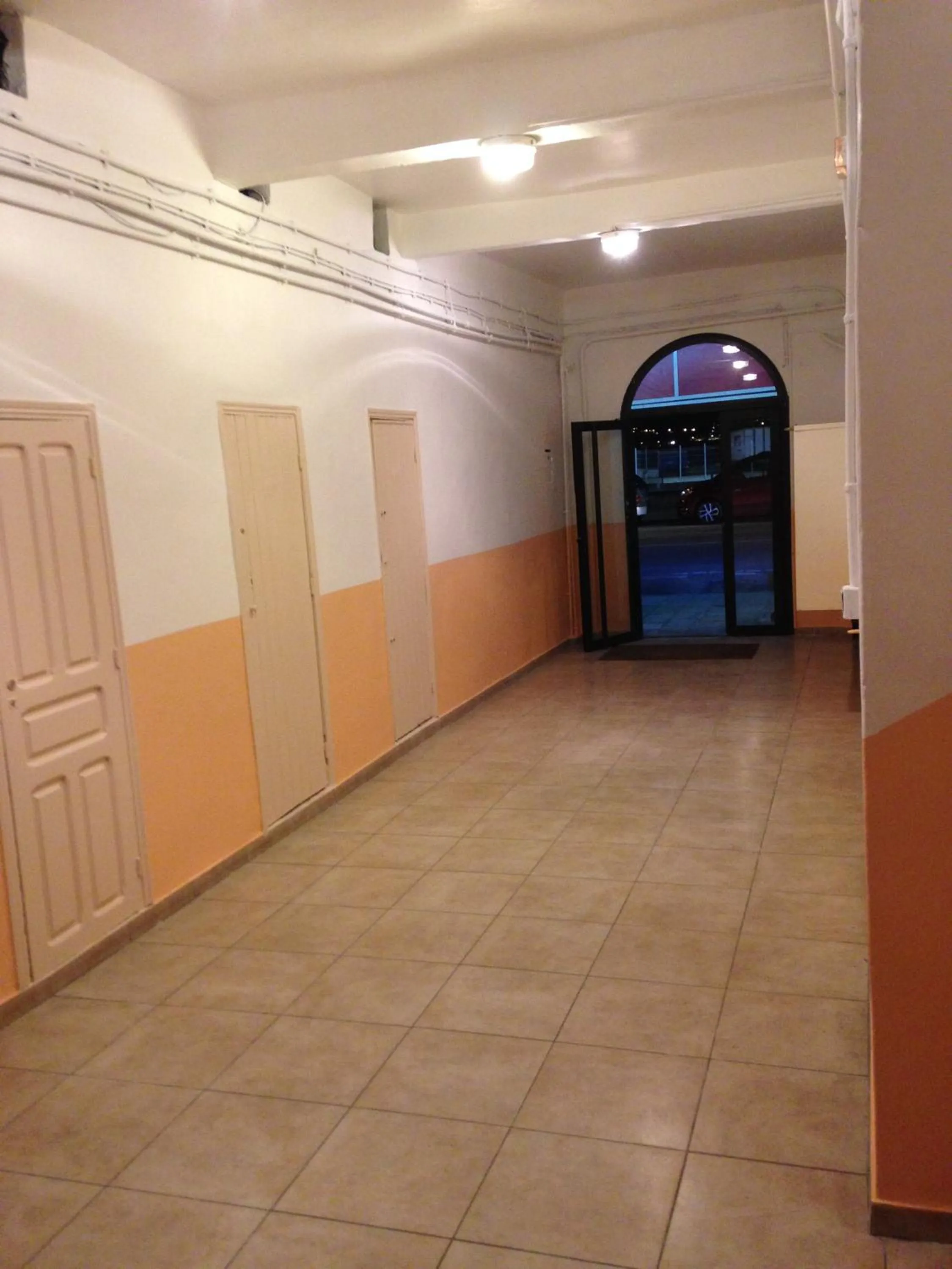 Facade/entrance in Hotel le Dauphin